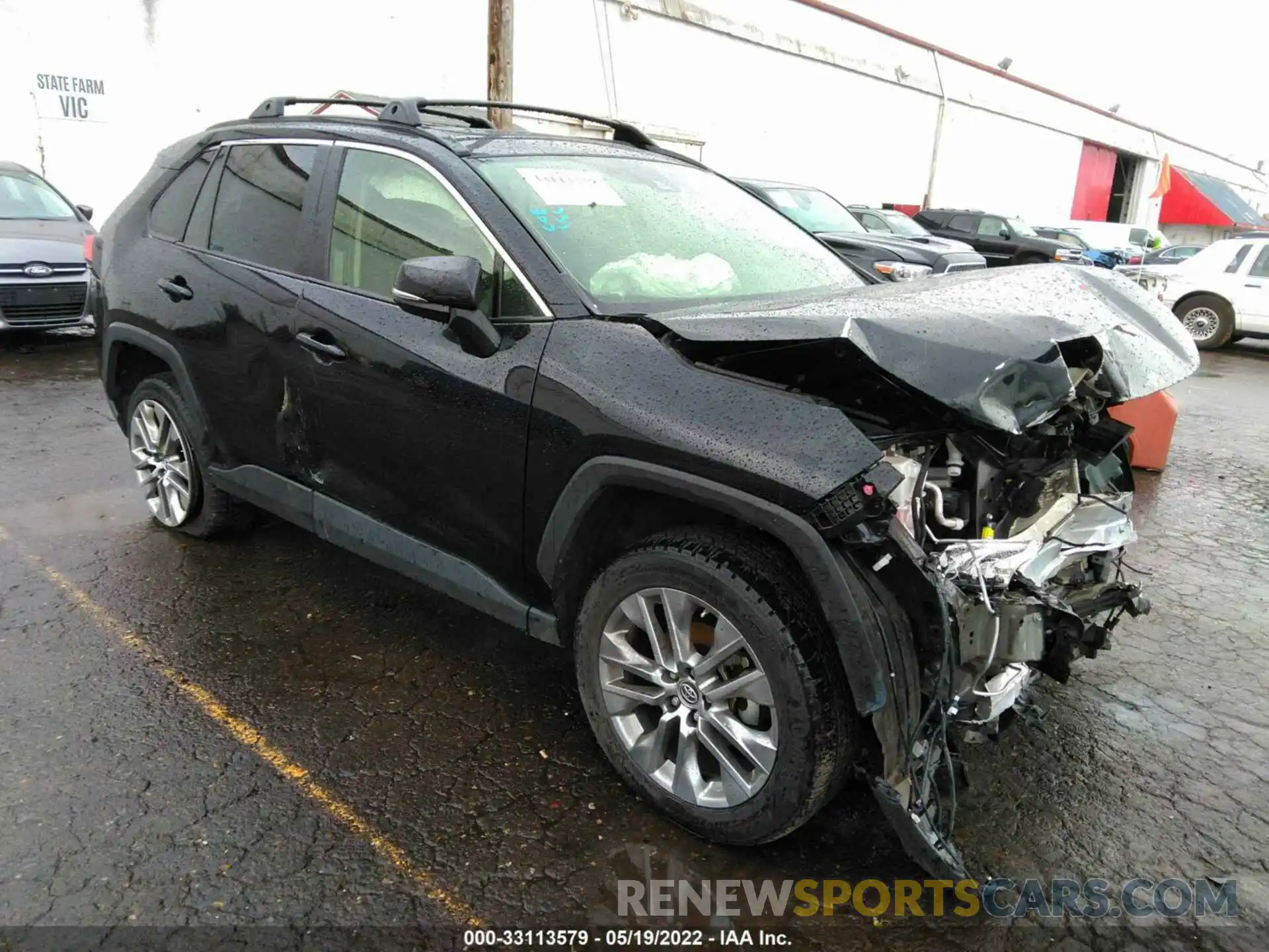 1 Photograph of a damaged car JTMA1RFV2KJ004797 TOYOTA RAV4 2019