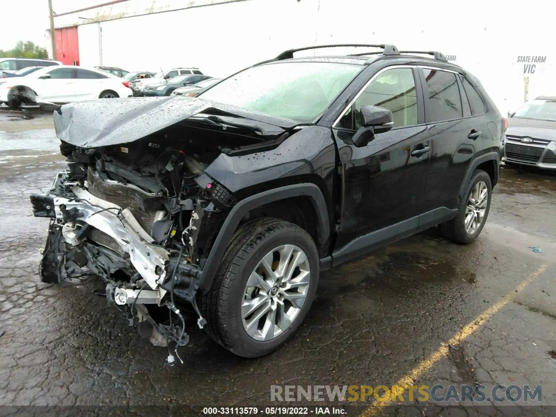 2 Photograph of a damaged car JTMA1RFV2KJ004797 TOYOTA RAV4 2019