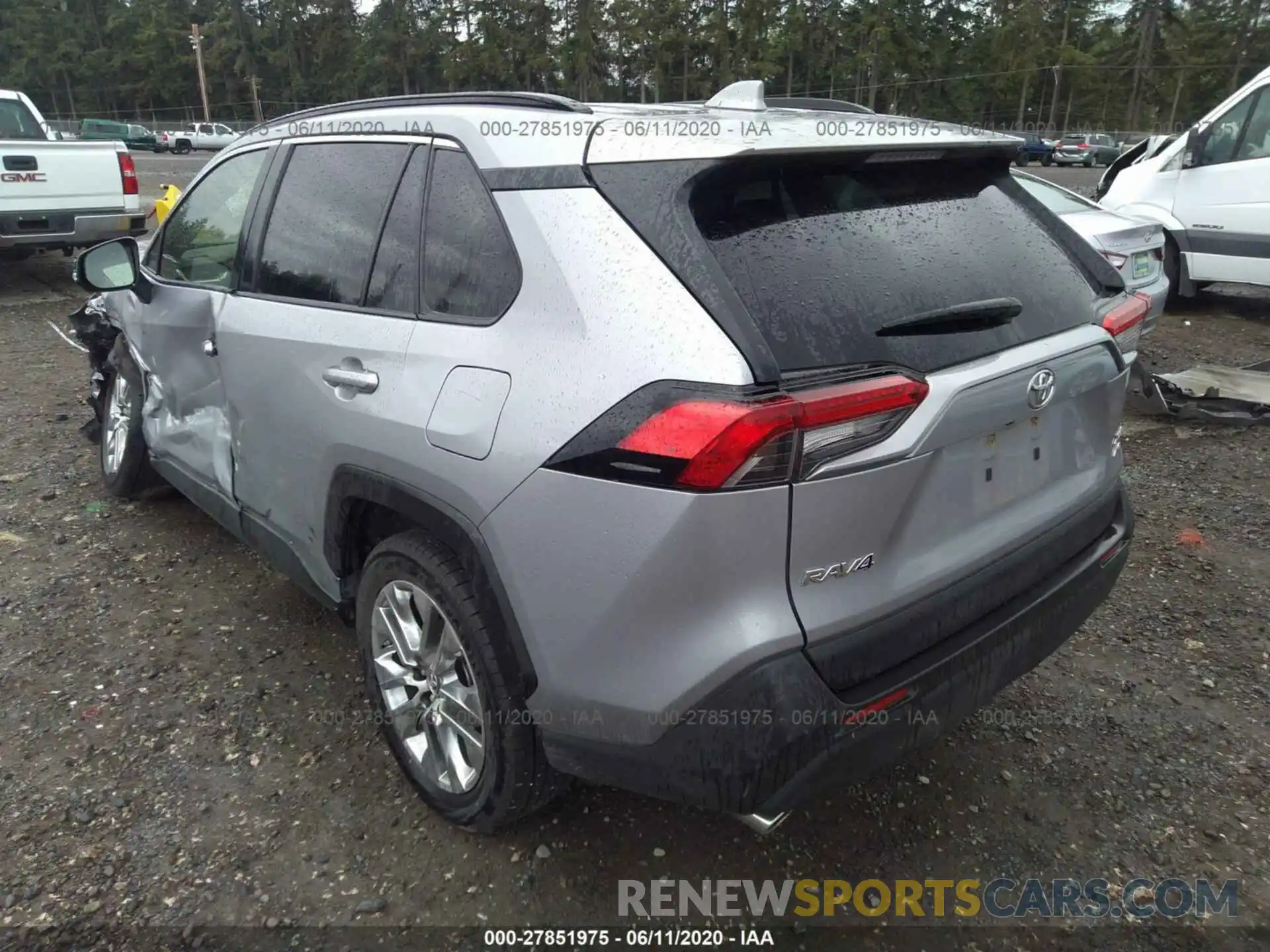 3 Photograph of a damaged car JTMA1RFV3KD003706 TOYOTA RAV4 2019