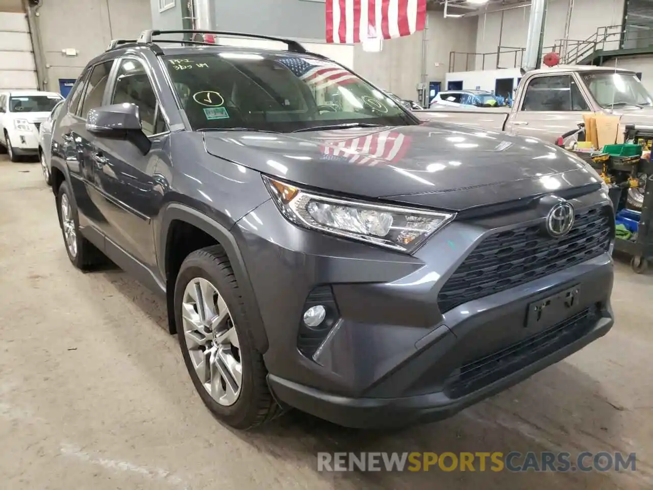 1 Photograph of a damaged car JTMA1RFV3KD020277 TOYOTA RAV4 2019