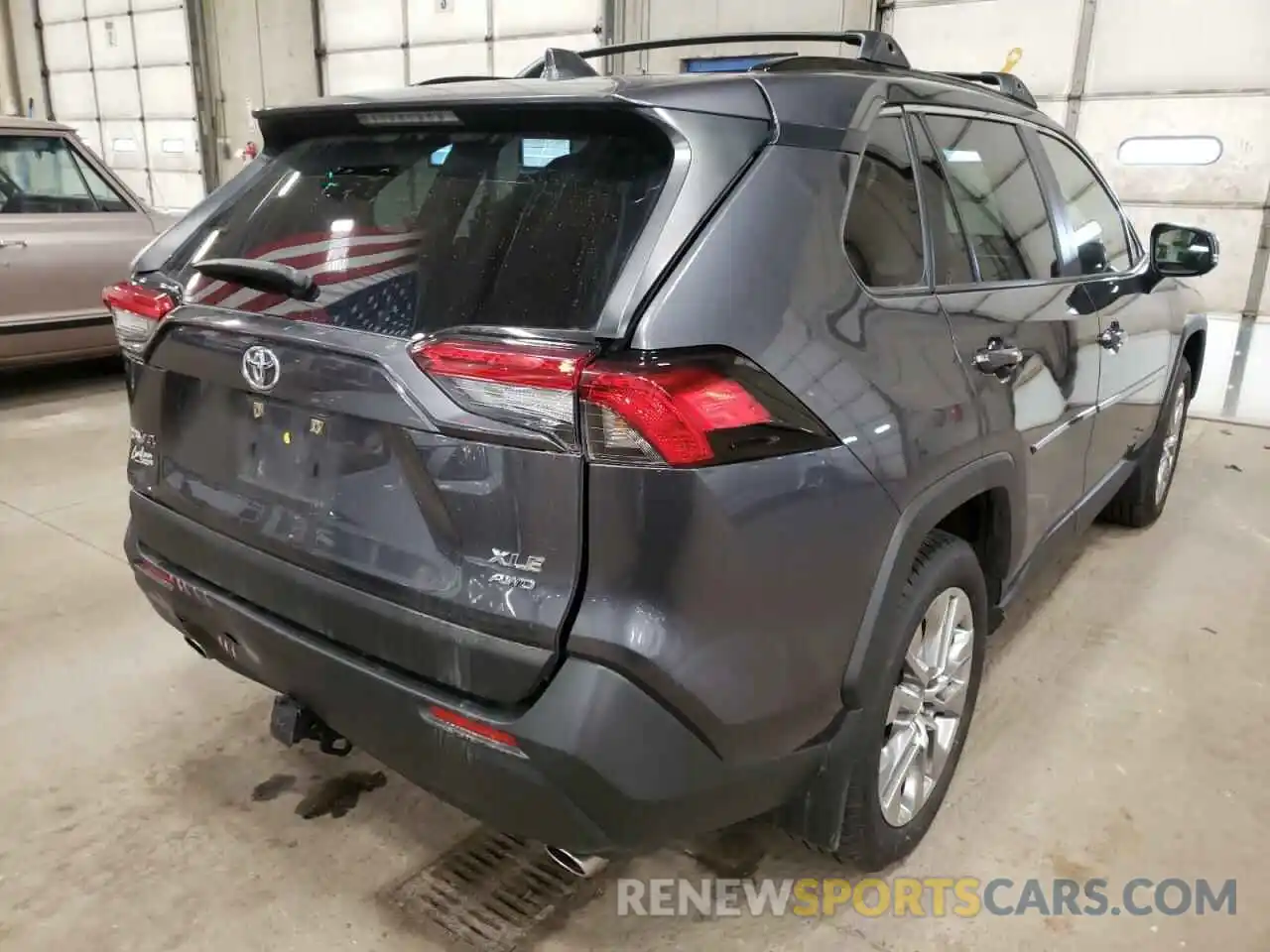 4 Photograph of a damaged car JTMA1RFV3KD020277 TOYOTA RAV4 2019