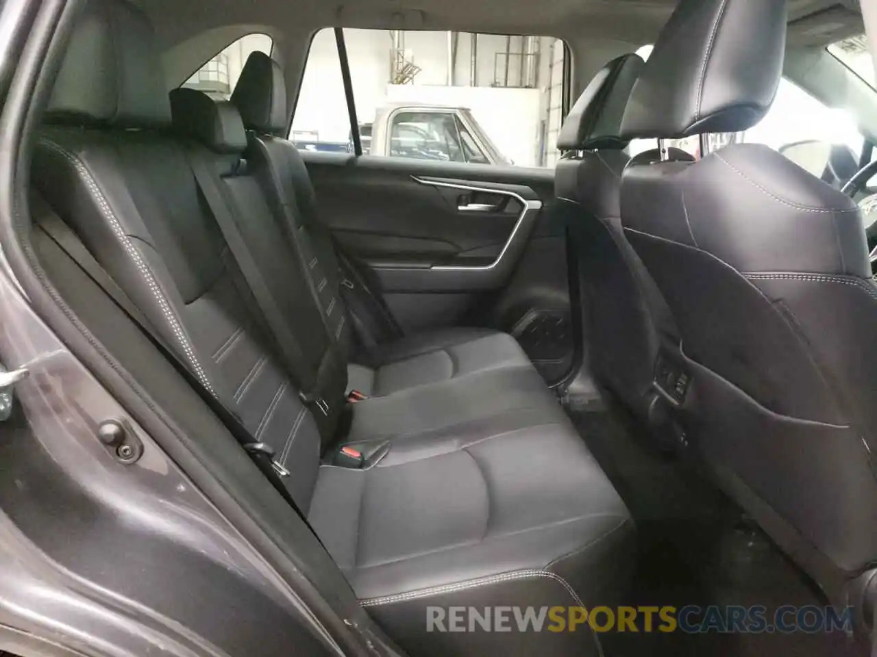 6 Photograph of a damaged car JTMA1RFV3KD020277 TOYOTA RAV4 2019