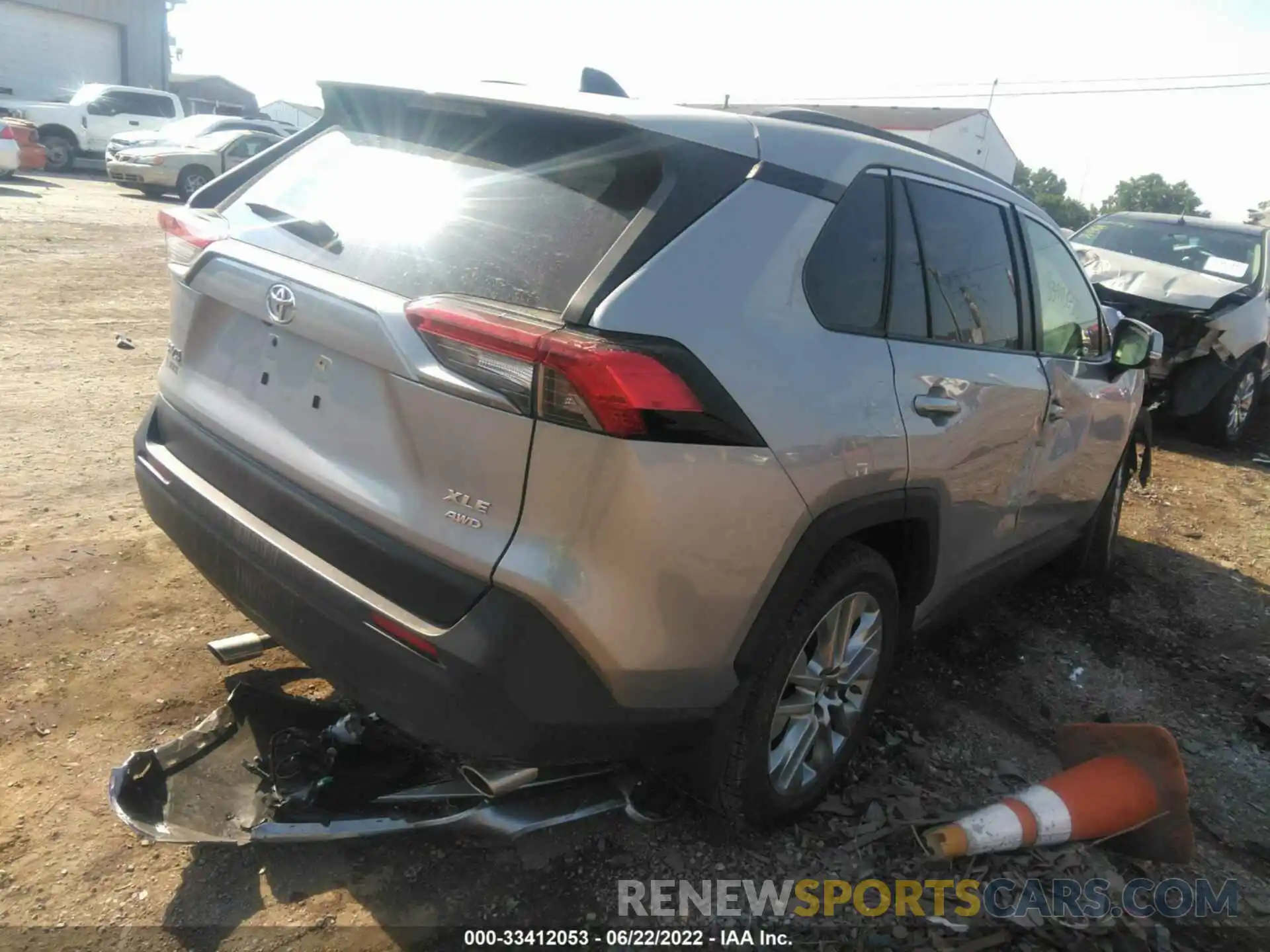 4 Photograph of a damaged car JTMA1RFV3KD023860 TOYOTA RAV4 2019