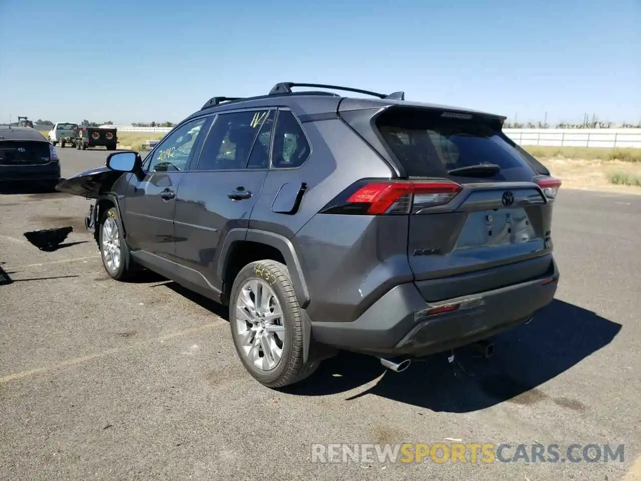 3 Photograph of a damaged car JTMA1RFV3KD033689 TOYOTA RAV4 2019