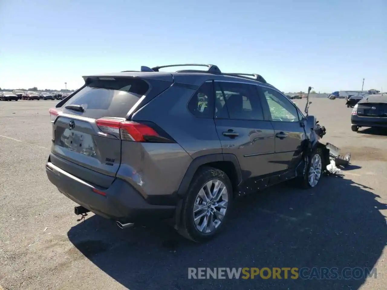 4 Photograph of a damaged car JTMA1RFV3KD033689 TOYOTA RAV4 2019