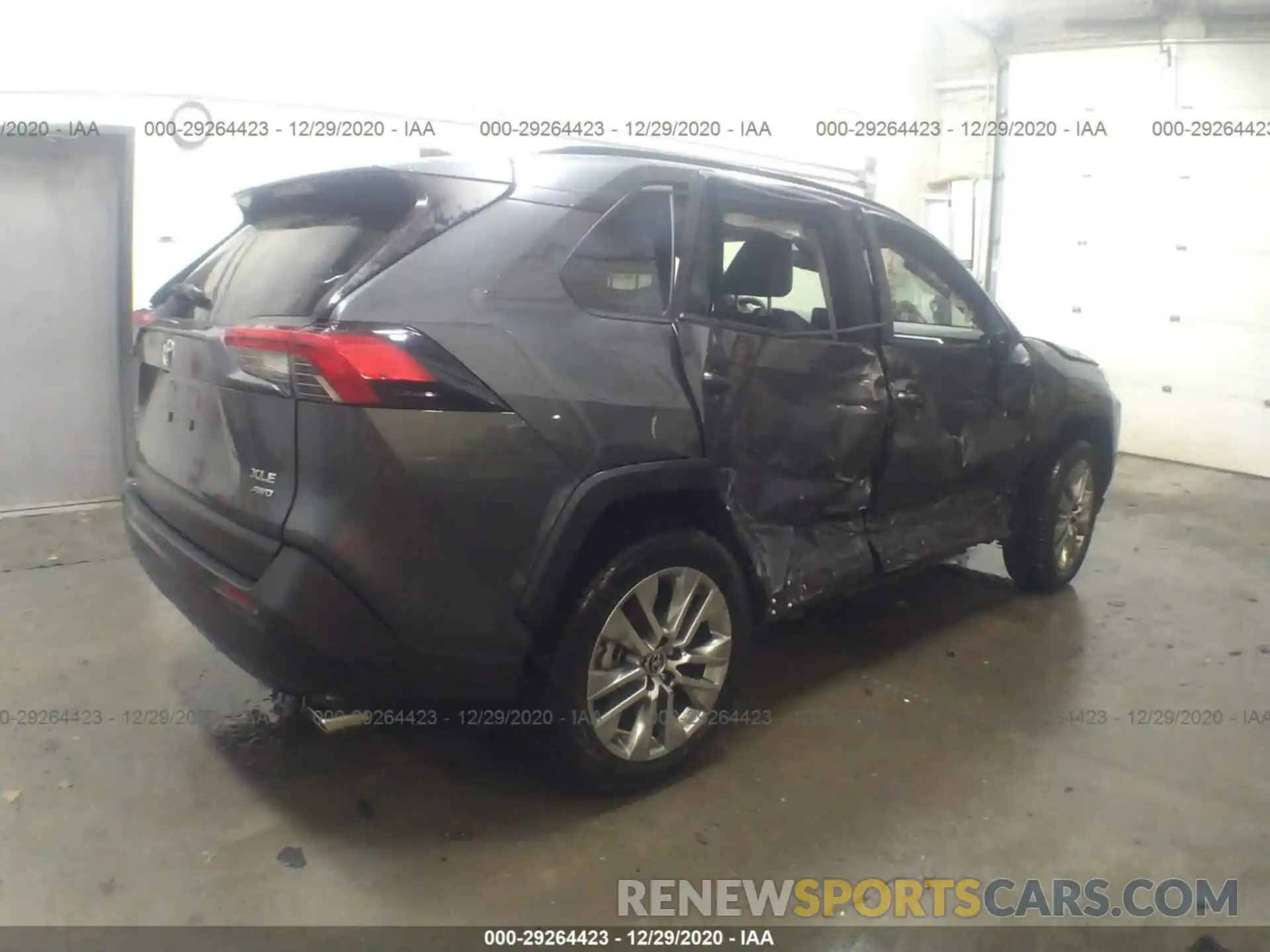 4 Photograph of a damaged car JTMA1RFV3KD037340 TOYOTA RAV4 2019