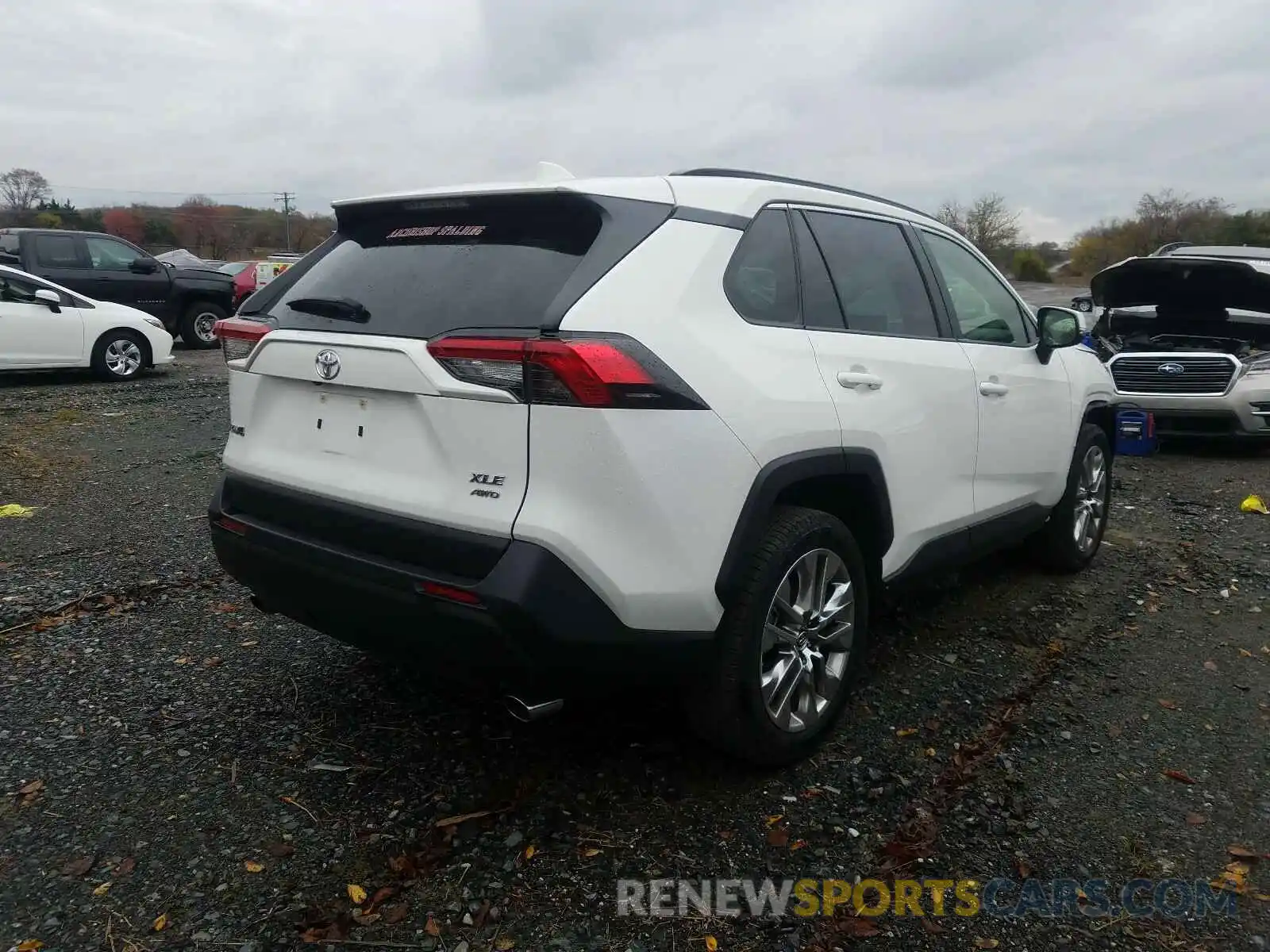 4 Photograph of a damaged car JTMA1RFV3KD510833 TOYOTA RAV4 2019