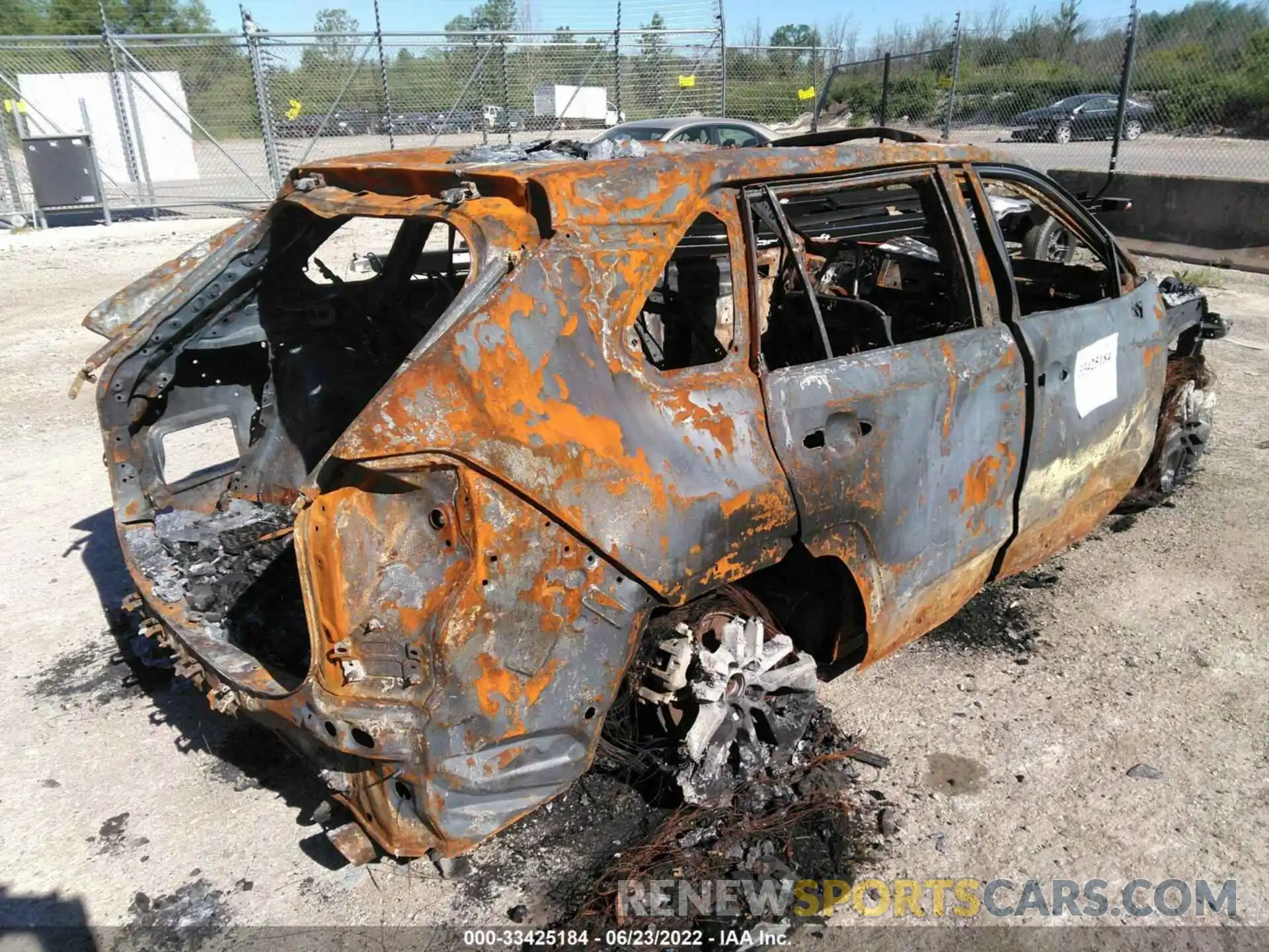 4 Photograph of a damaged car JTMA1RFV3KD516275 TOYOTA RAV4 2019