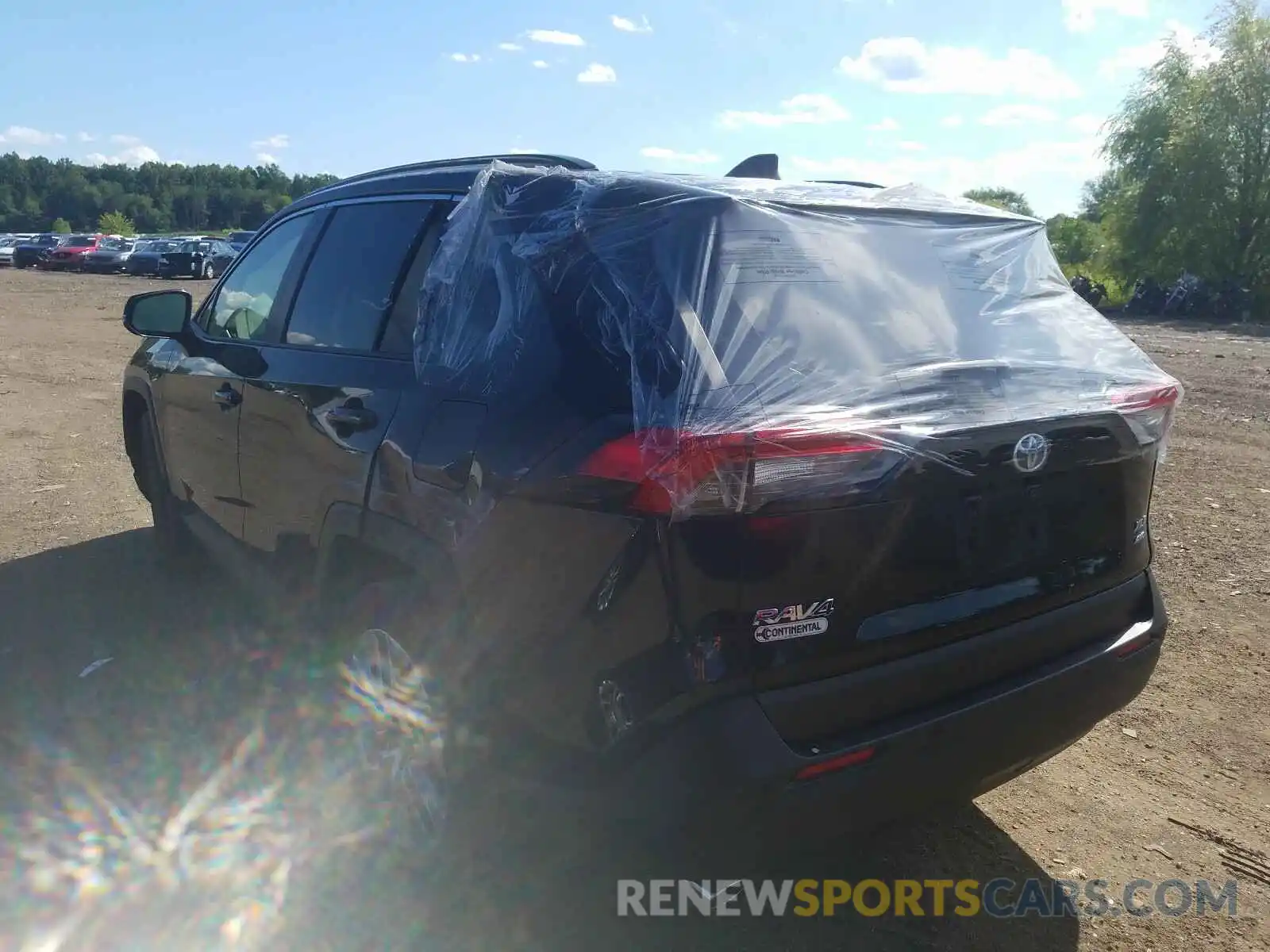 3 Photograph of a damaged car JTMA1RFV3KJ001231 TOYOTA RAV4 2019