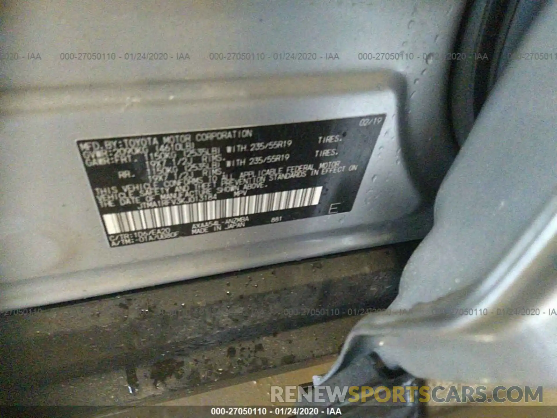 9 Photograph of a damaged car JTMA1RFV3KJ013184 TOYOTA RAV4 2019