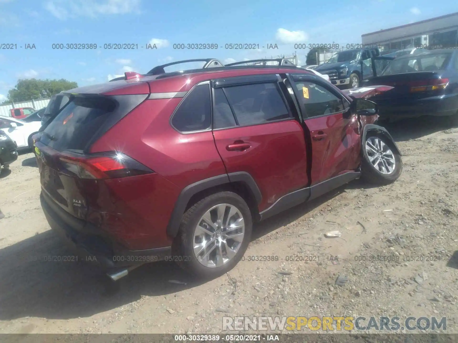 4 Photograph of a damaged car JTMA1RFV3KJ021463 TOYOTA RAV4 2019