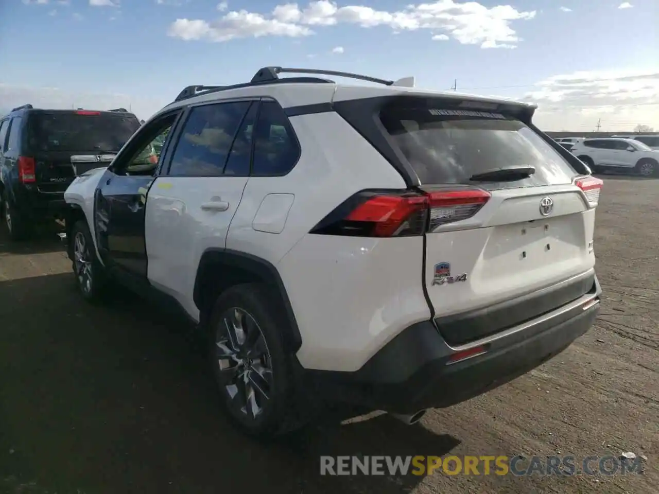 3 Photograph of a damaged car JTMA1RFV4KD005092 TOYOTA RAV4 2019