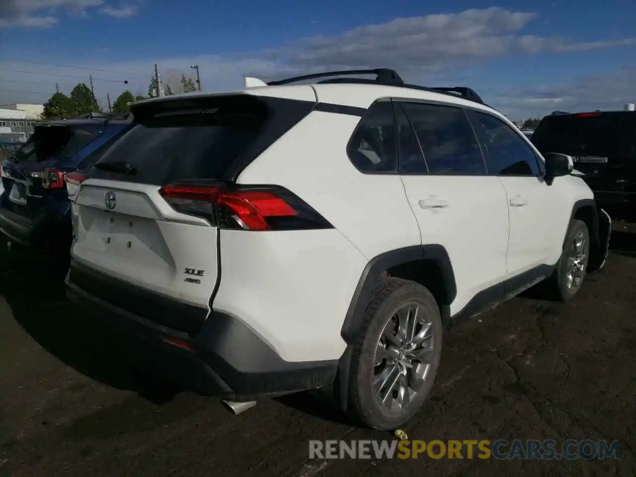 4 Photograph of a damaged car JTMA1RFV4KD005092 TOYOTA RAV4 2019