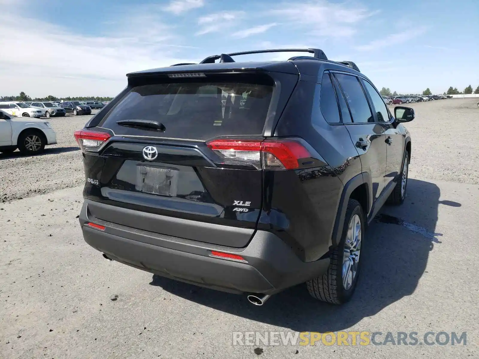 4 Photograph of a damaged car JTMA1RFV4KD009286 TOYOTA RAV4 2019