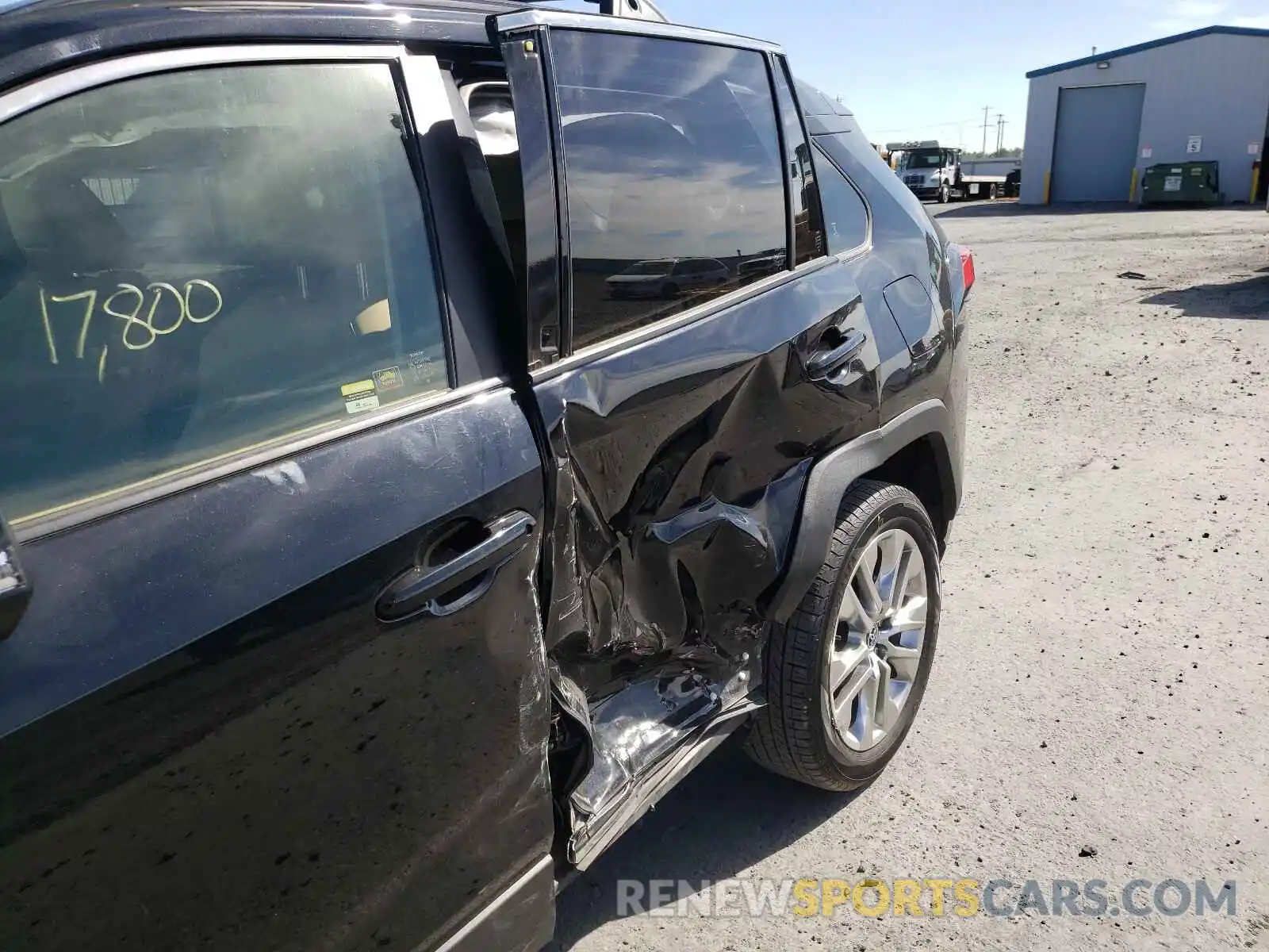 9 Photograph of a damaged car JTMA1RFV4KD009286 TOYOTA RAV4 2019