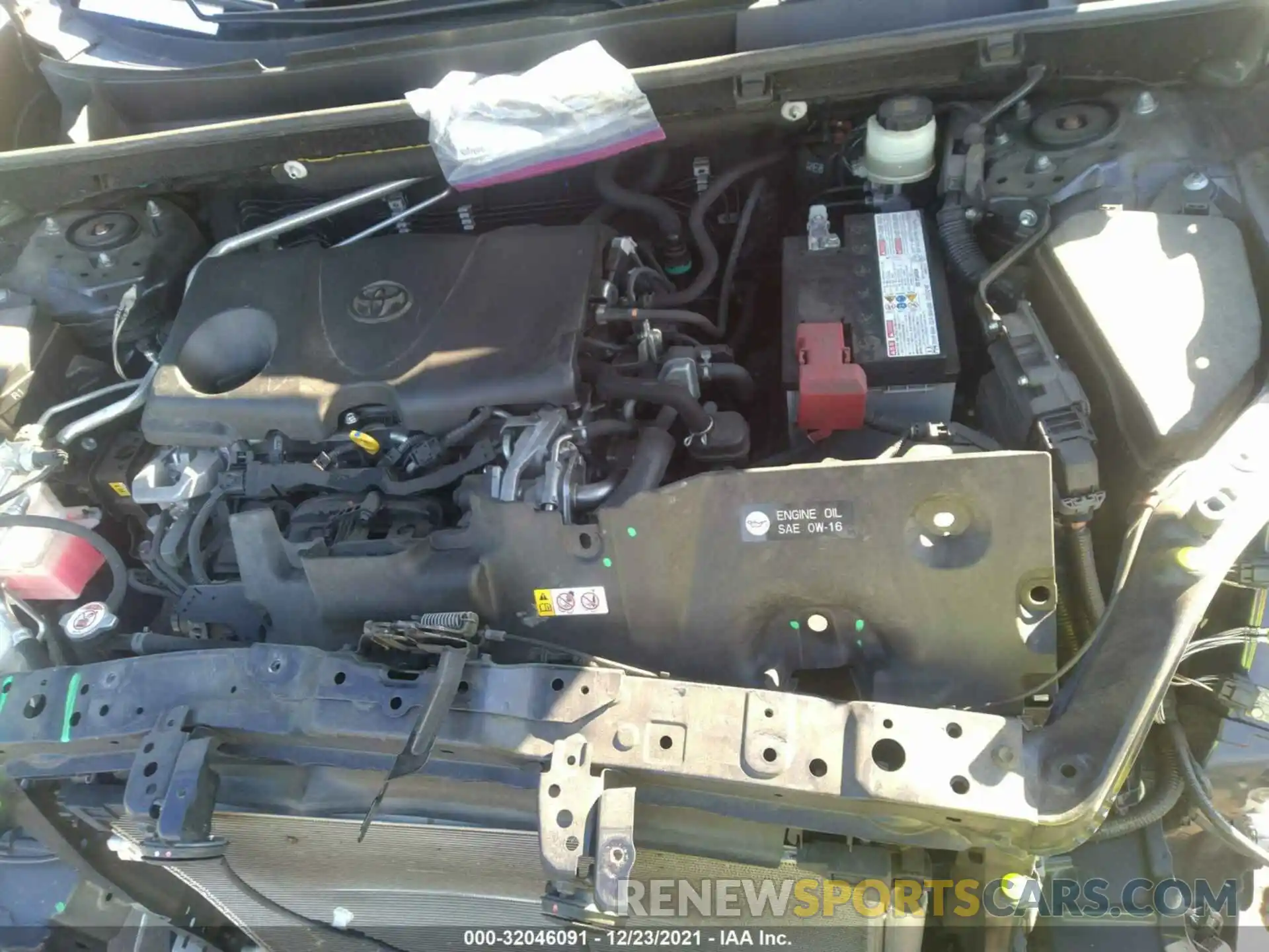 10 Photograph of a damaged car JTMA1RFV4KD010678 TOYOTA RAV4 2019