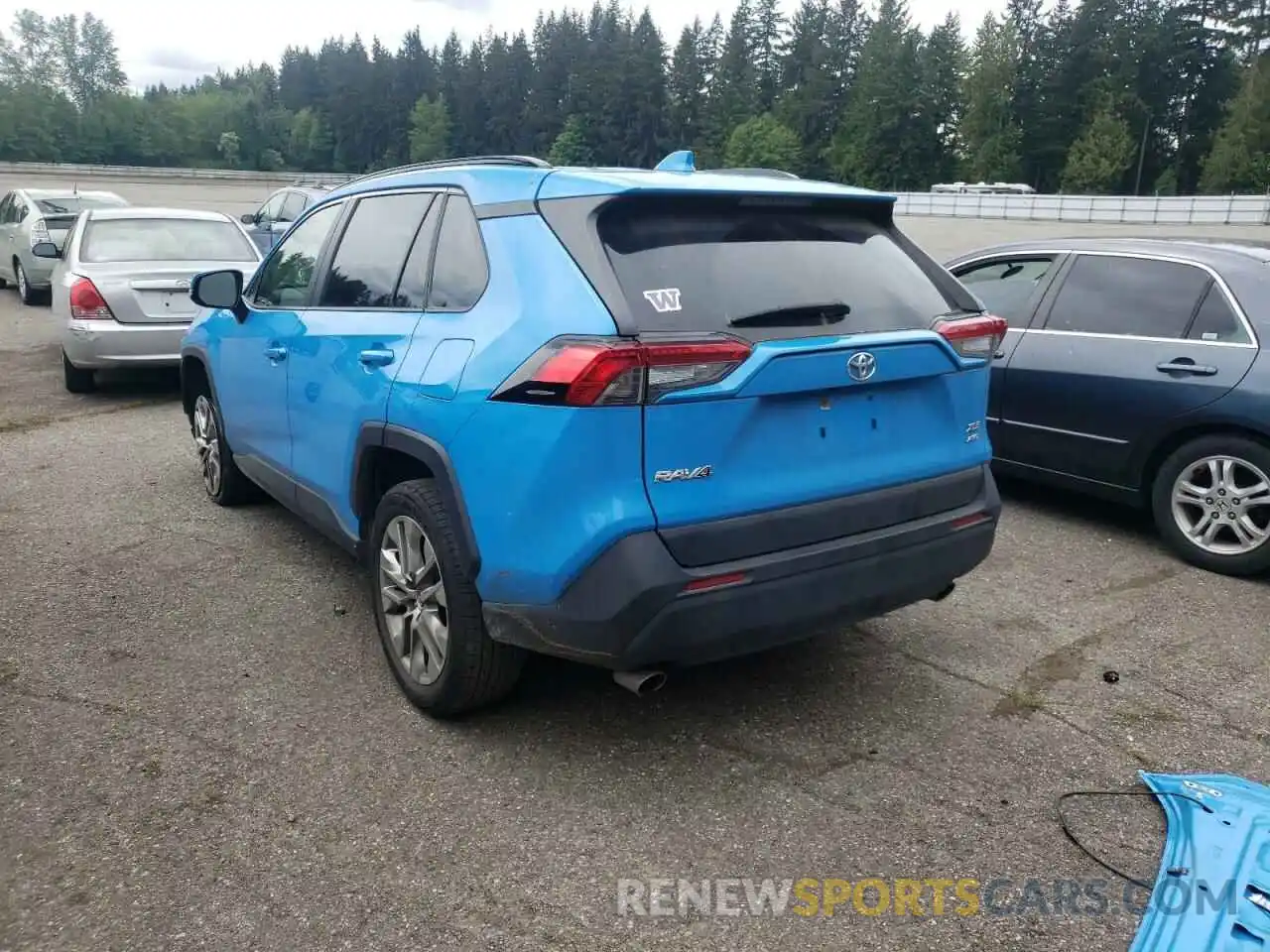 3 Photograph of a damaged car JTMA1RFV4KD015492 TOYOTA RAV4 2019