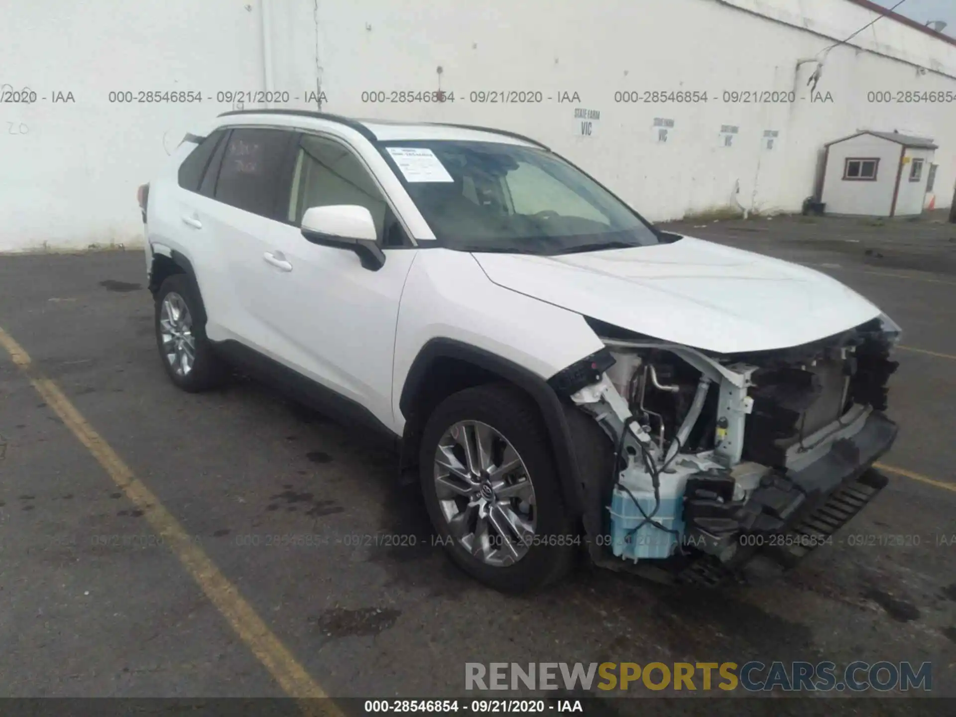 1 Photograph of a damaged car JTMA1RFV4KD031580 TOYOTA RAV4 2019