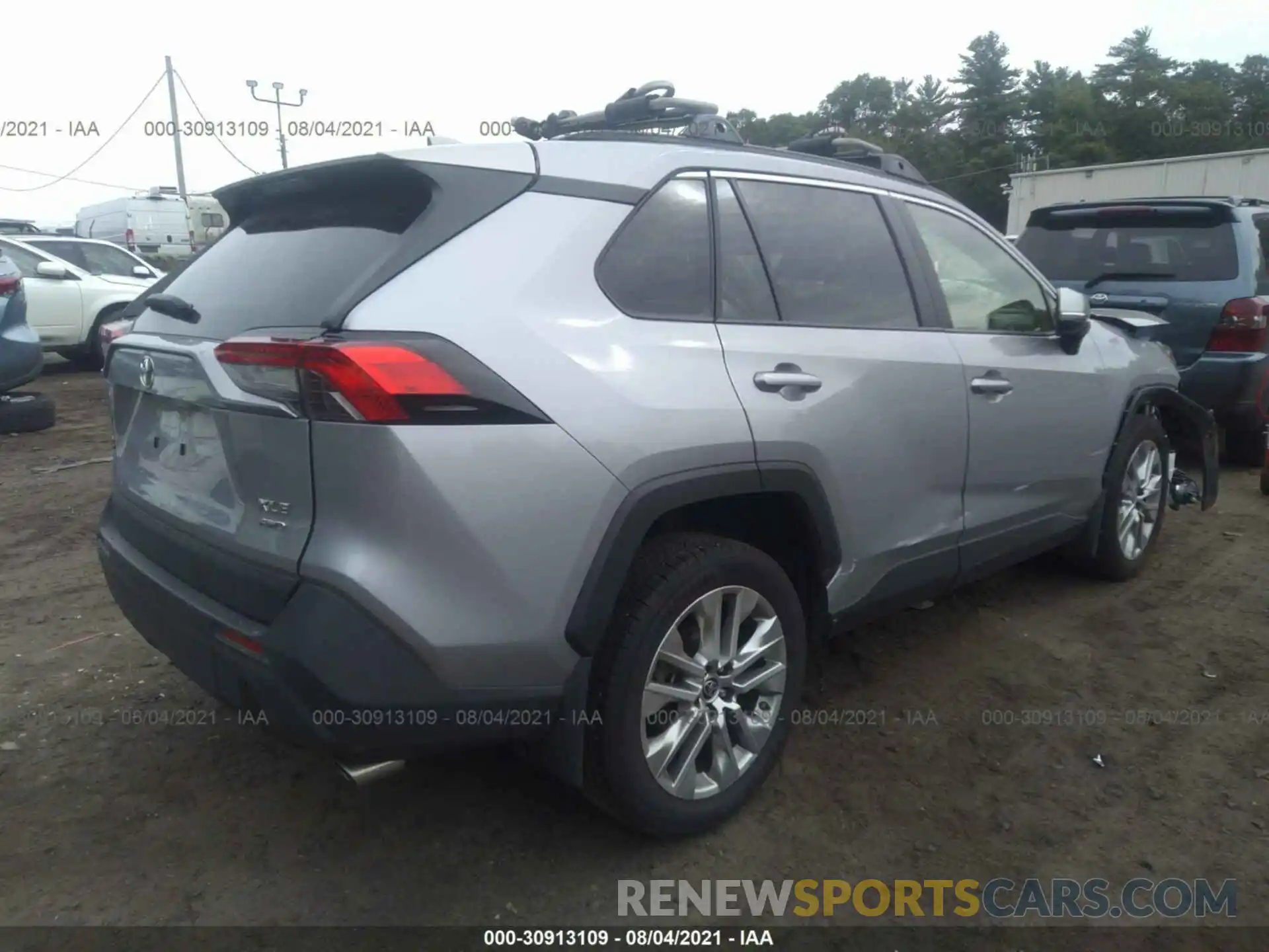 4 Photograph of a damaged car JTMA1RFV4KD041686 TOYOTA RAV4 2019