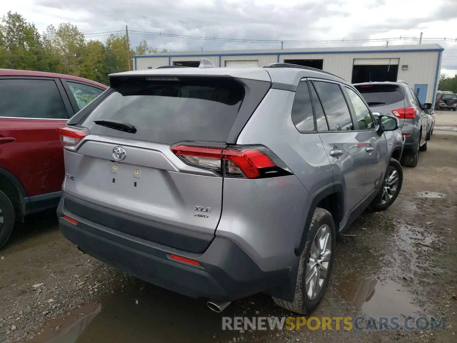 4 Photograph of a damaged car JTMA1RFV4KD042031 TOYOTA RAV4 2019