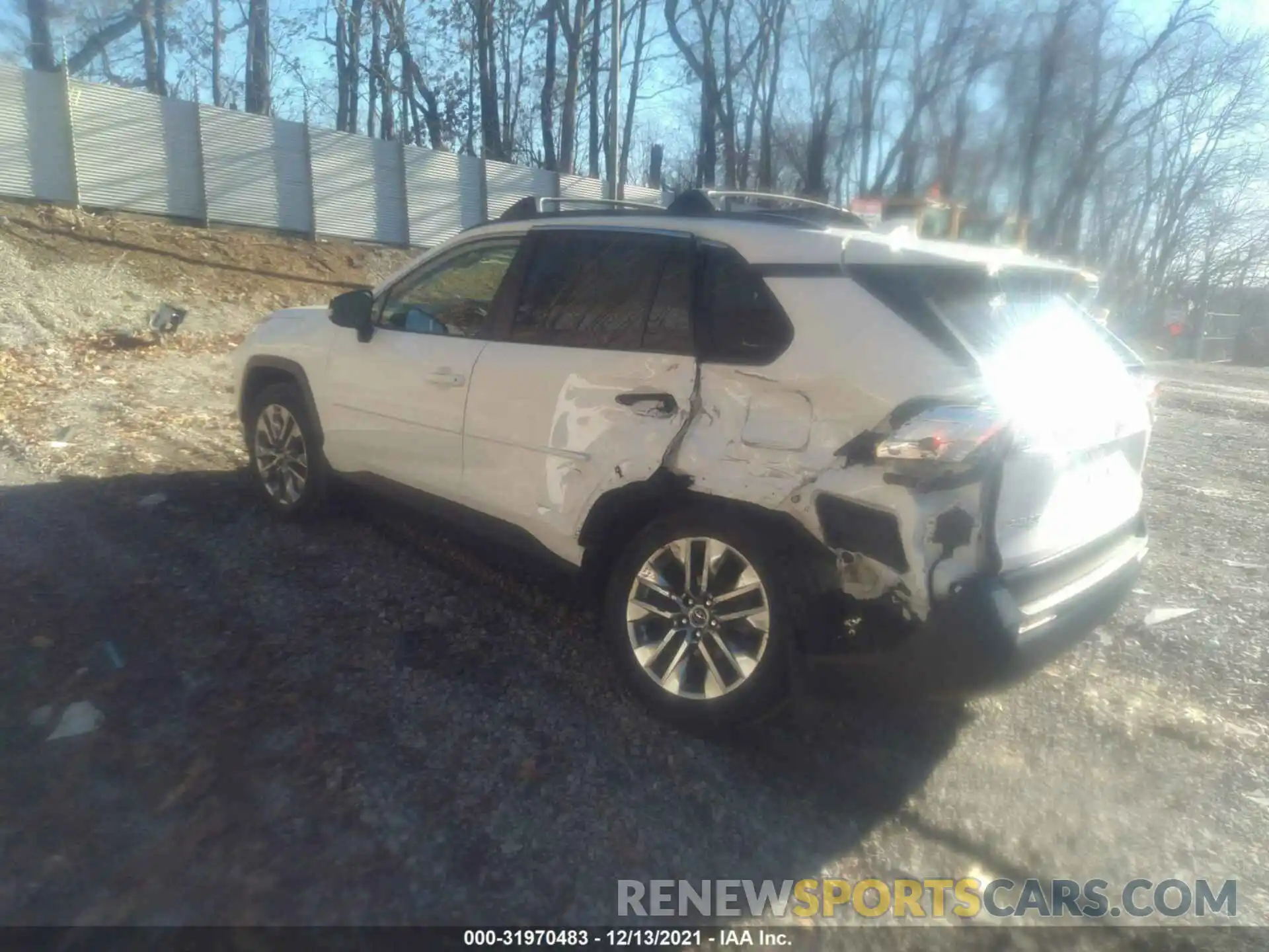 3 Photograph of a damaged car JTMA1RFV4KD502482 TOYOTA RAV4 2019