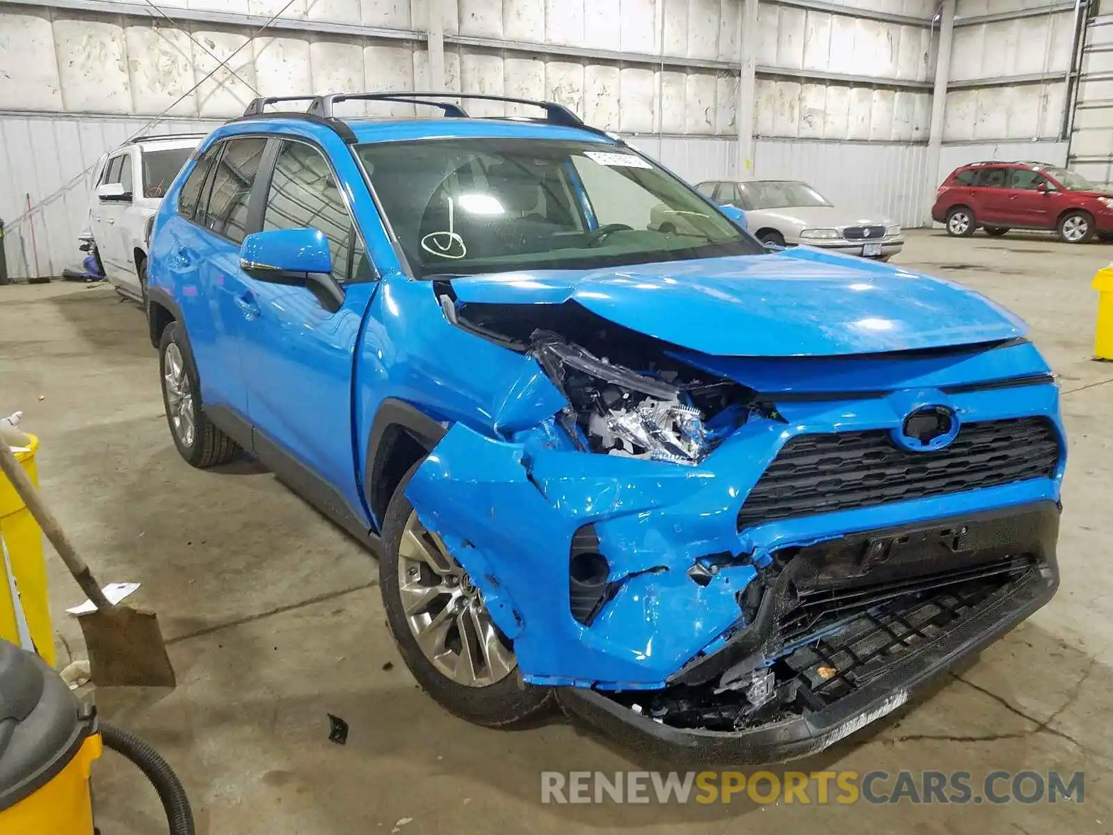 1 Photograph of a damaged car JTMA1RFV4KD507679 TOYOTA RAV4 2019