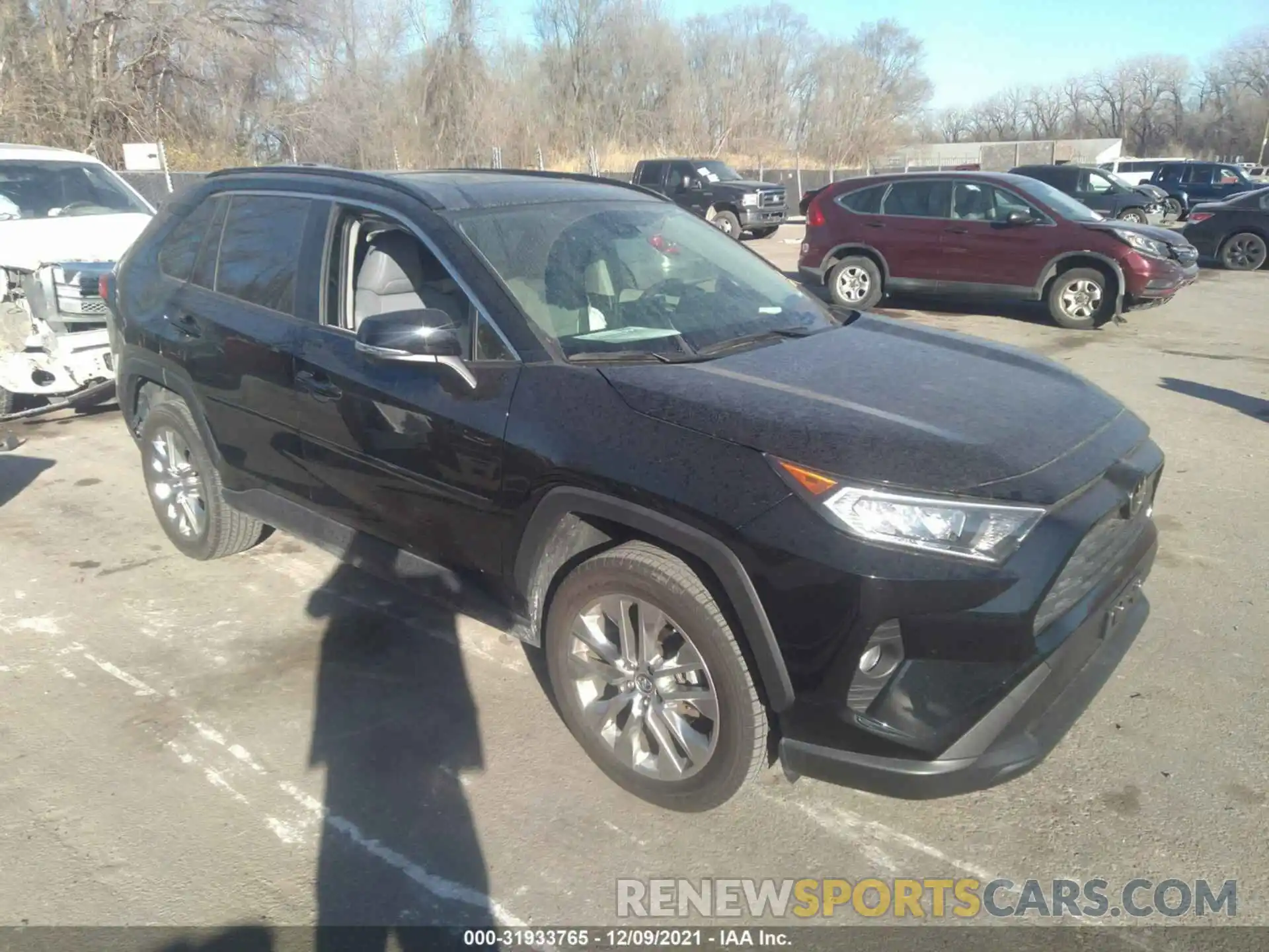 1 Photograph of a damaged car JTMA1RFV5KD012018 TOYOTA RAV4 2019