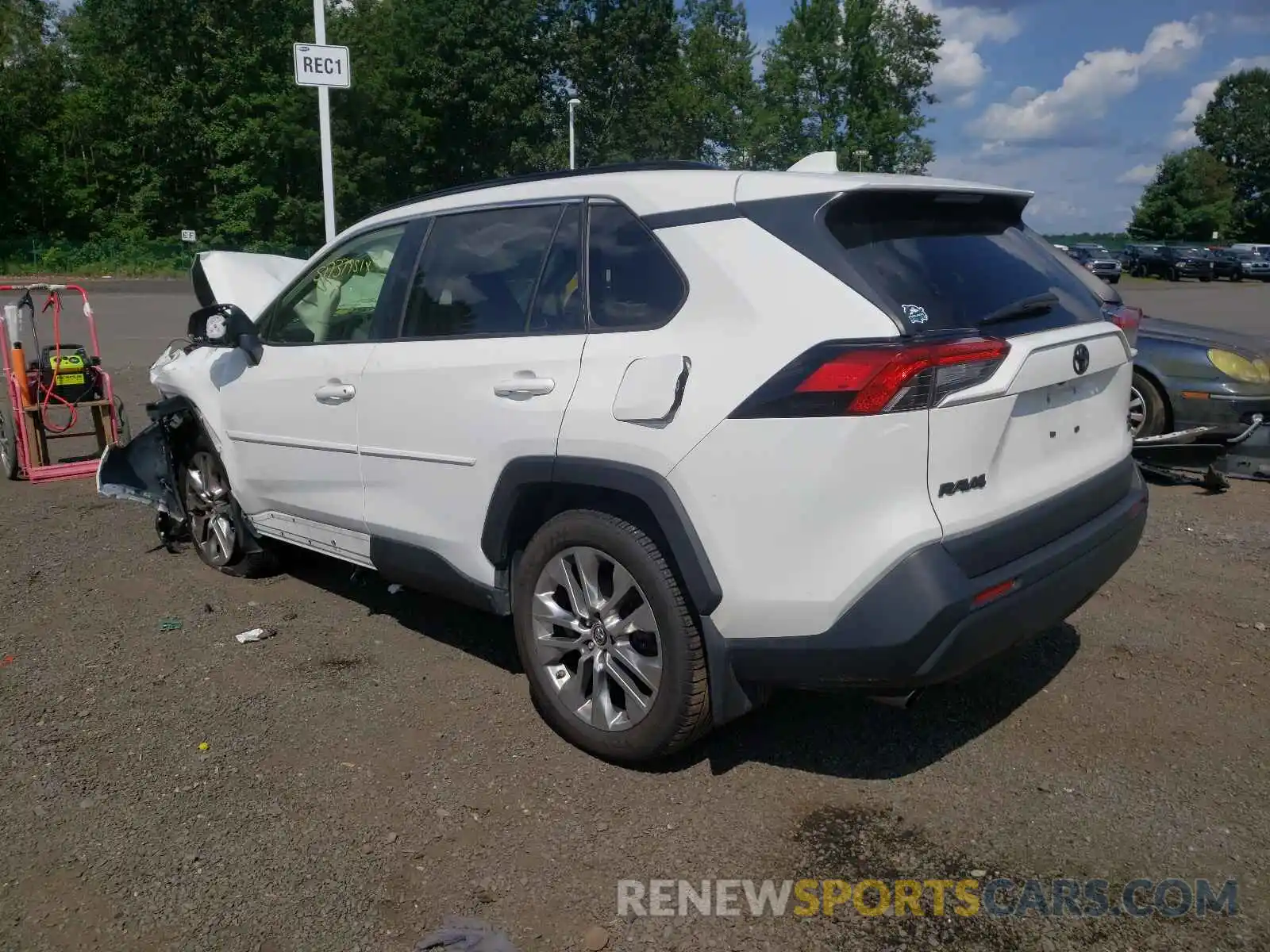 3 Photograph of a damaged car JTMA1RFV5KD501163 TOYOTA RAV4 2019