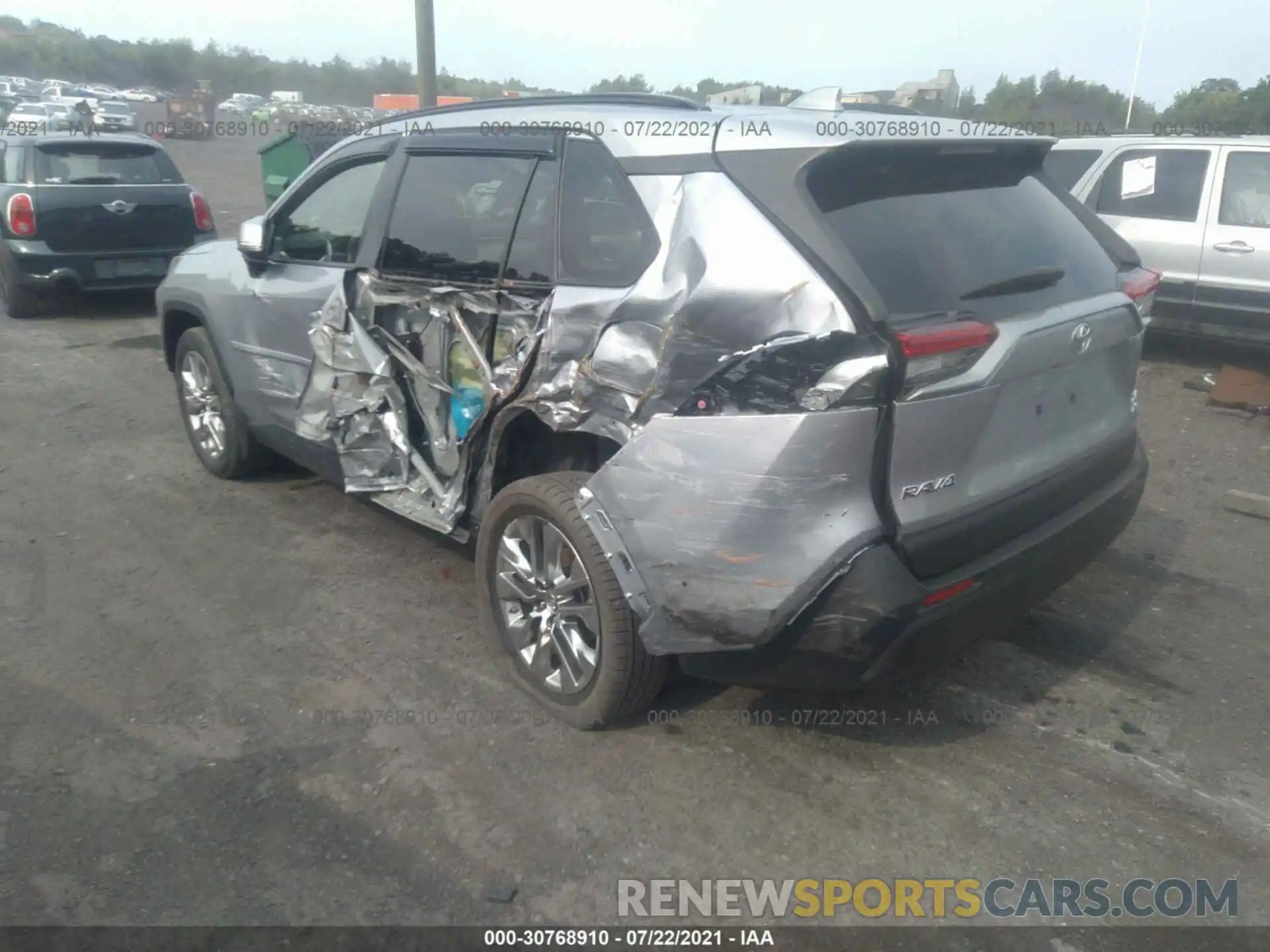 3 Photograph of a damaged car JTMA1RFV5KD509568 TOYOTA RAV4 2019