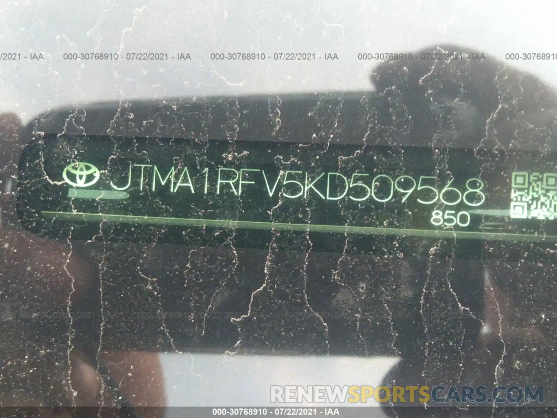 9 Фотография поврежденного автомобиля JTMA1RFV5KD509568 TOYOTA RAV4 2019