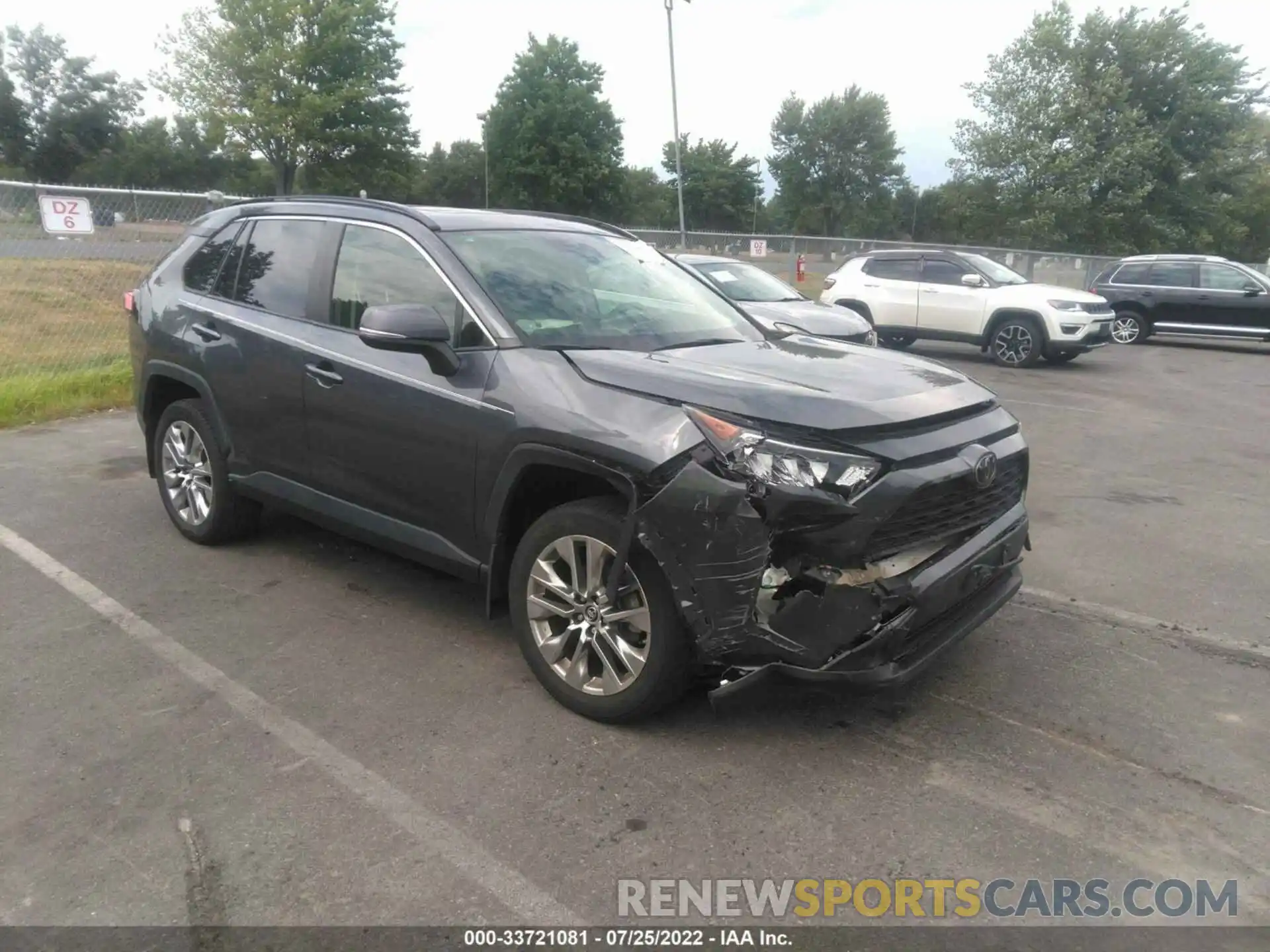 1 Photograph of a damaged car JTMA1RFV5KD510817 TOYOTA RAV4 2019