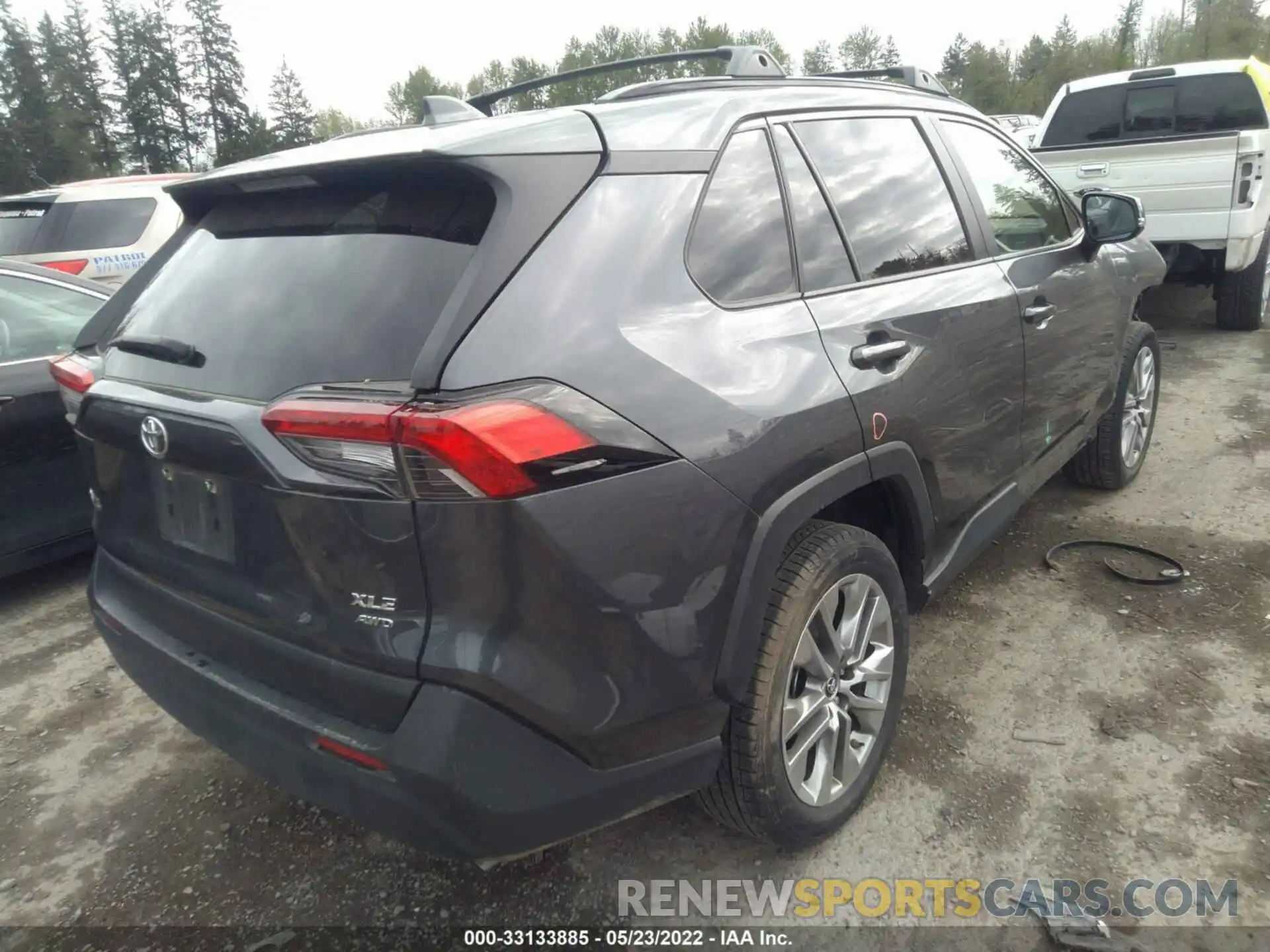 4 Photograph of a damaged car JTMA1RFV5KD514639 TOYOTA RAV4 2019