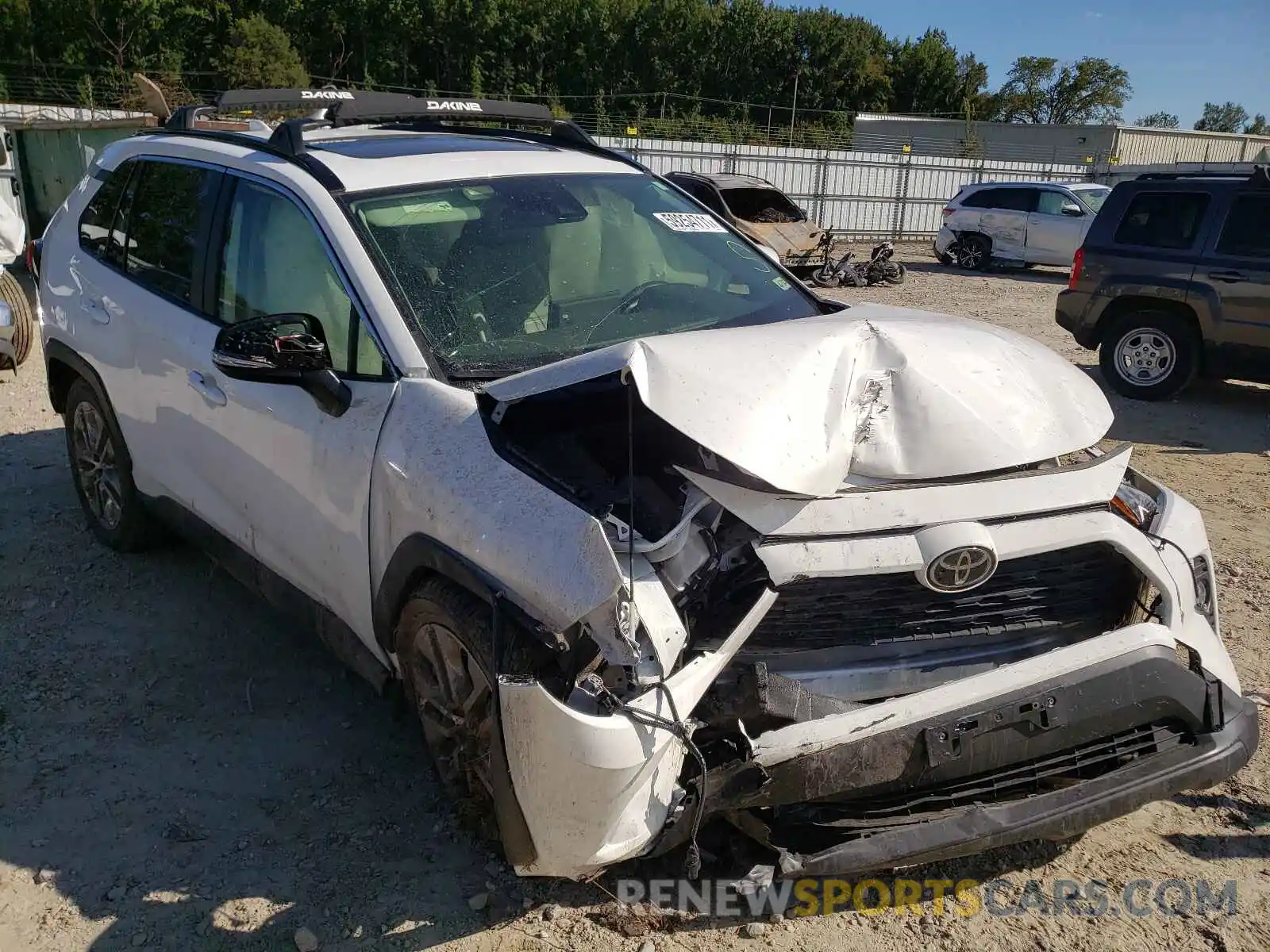 1 Photograph of a damaged car JTMA1RFV5KD515970 TOYOTA RAV4 2019