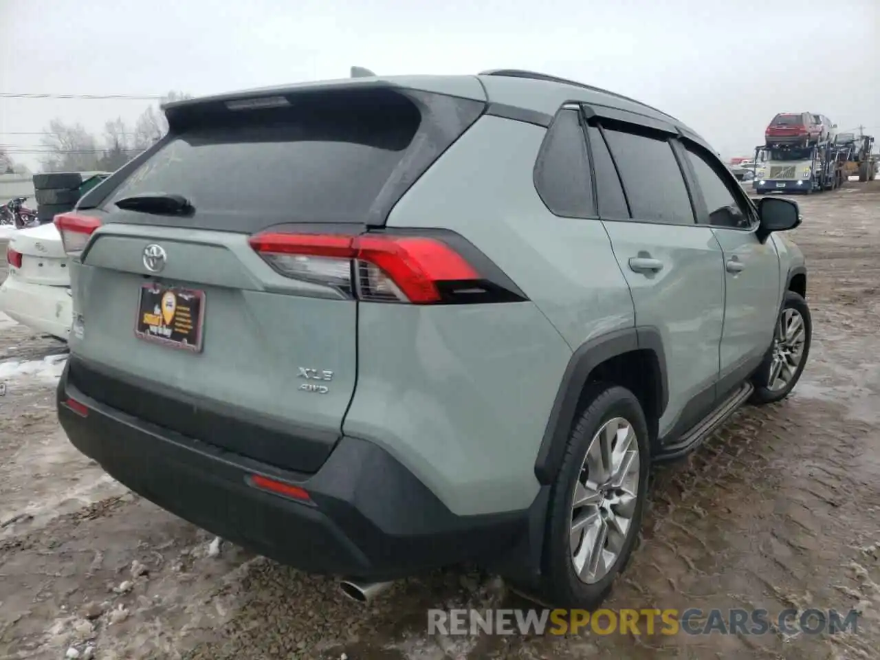 4 Photograph of a damaged car JTMA1RFV6KD008270 TOYOTA RAV4 2019