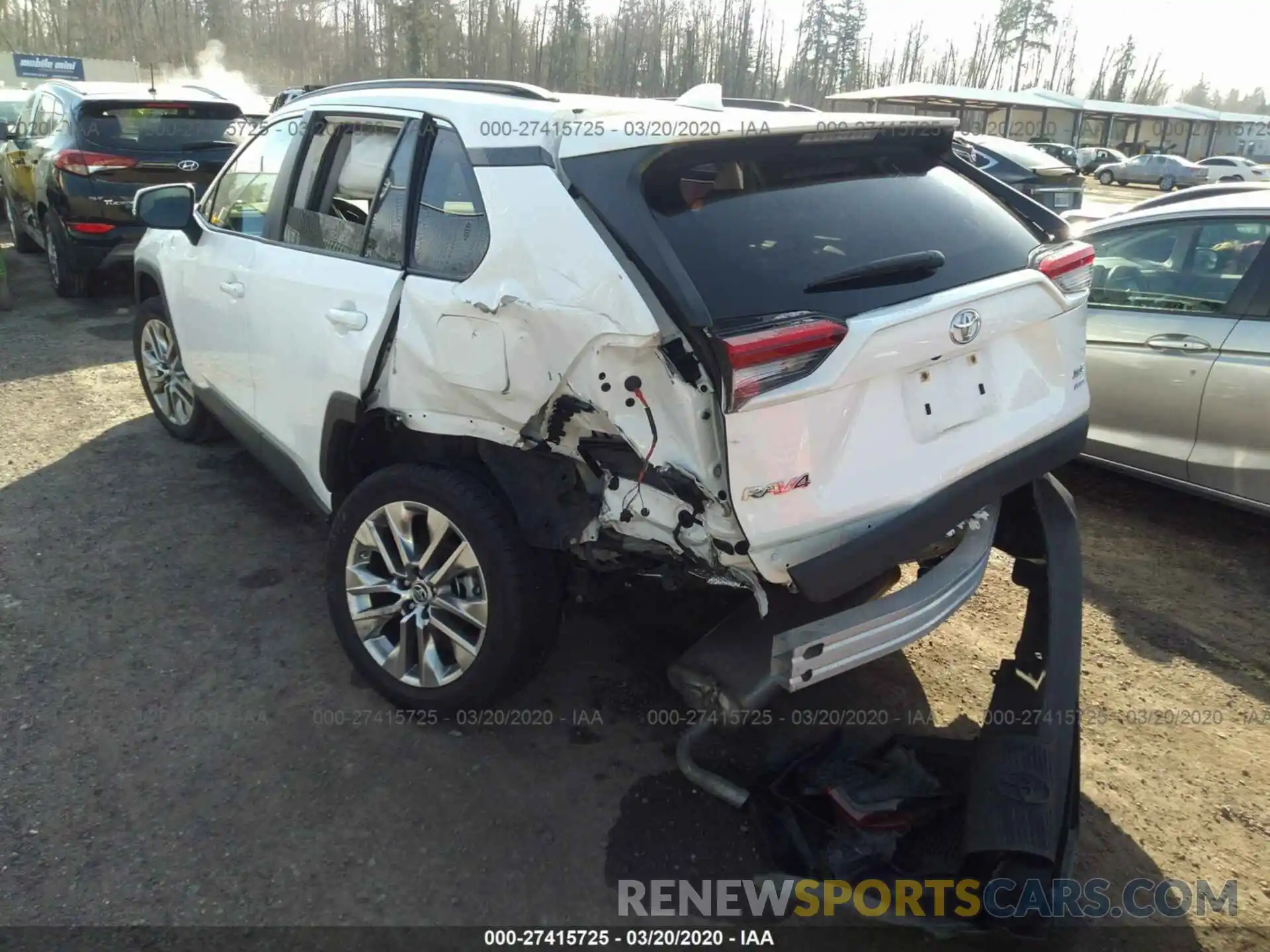 3 Photograph of a damaged car JTMA1RFV6KD019205 TOYOTA RAV4 2019