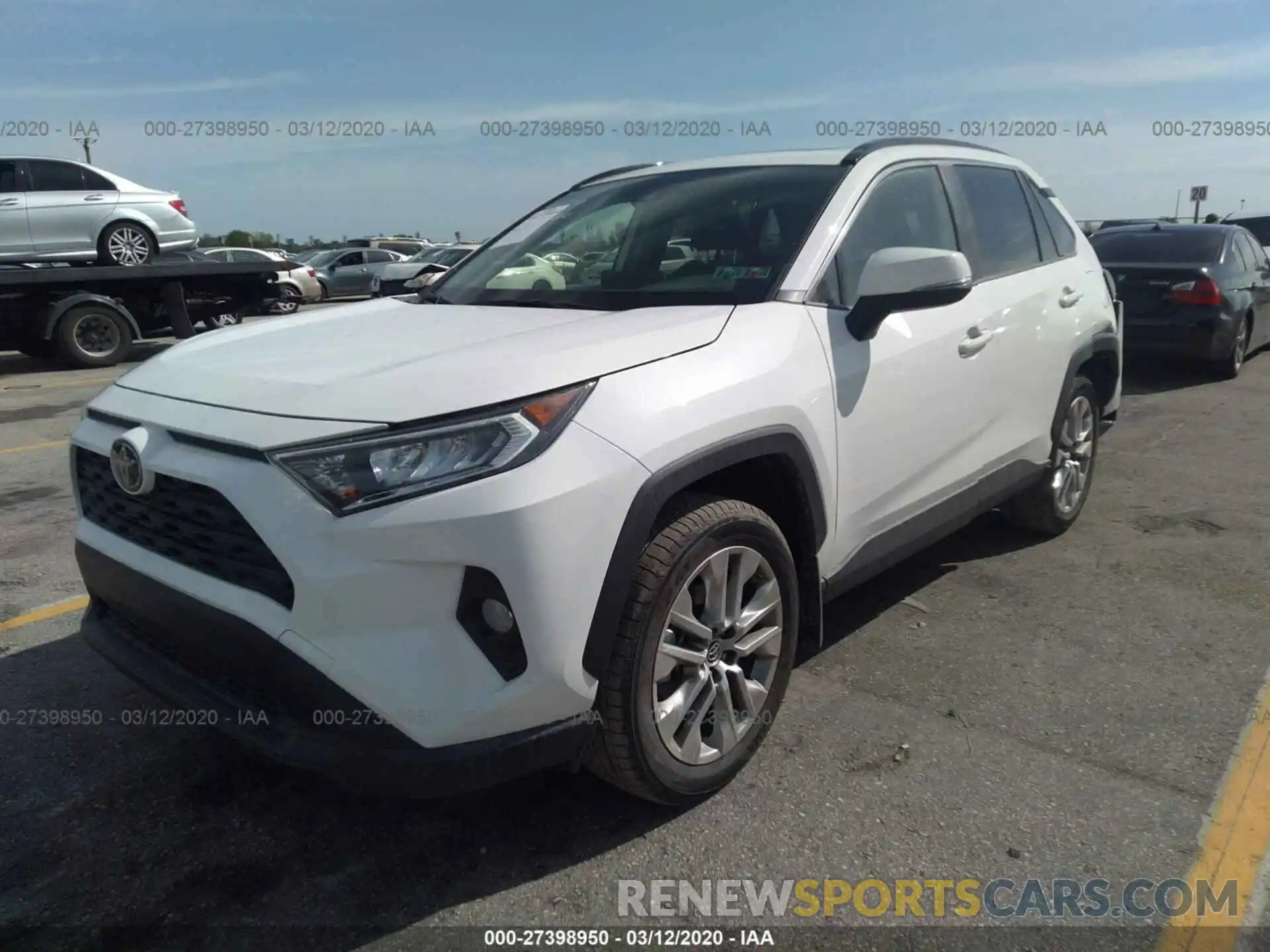 2 Photograph of a damaged car JTMA1RFV6KD038420 TOYOTA RAV4 2019