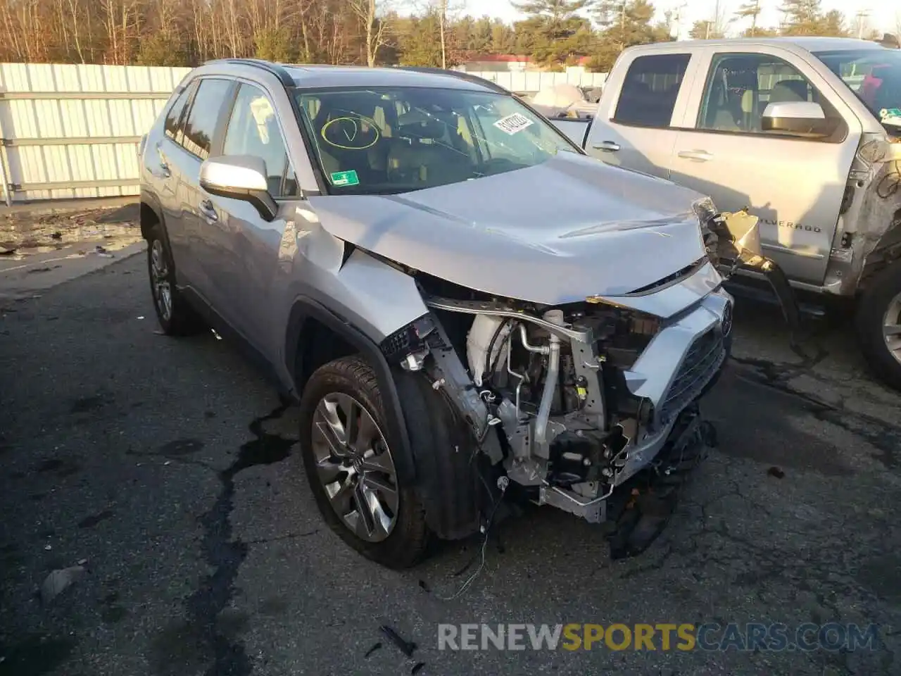 1 Photograph of a damaged car JTMA1RFV6KD503696 TOYOTA RAV4 2019