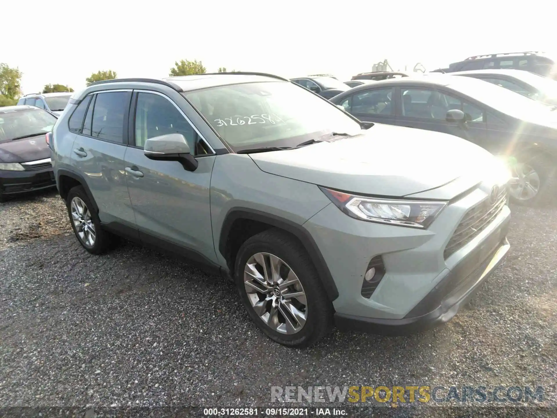 1 Photograph of a damaged car JTMA1RFV6KD508896 TOYOTA RAV4 2019