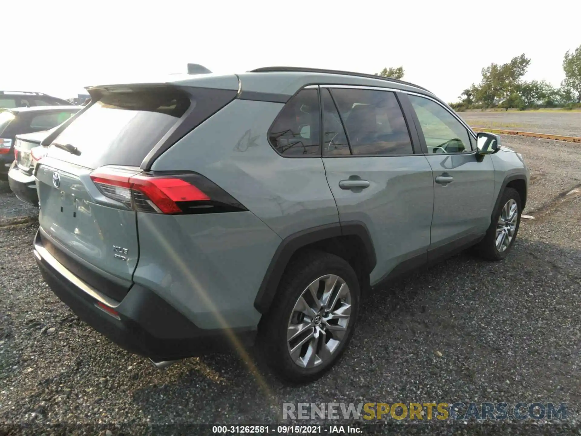 4 Photograph of a damaged car JTMA1RFV6KD508896 TOYOTA RAV4 2019