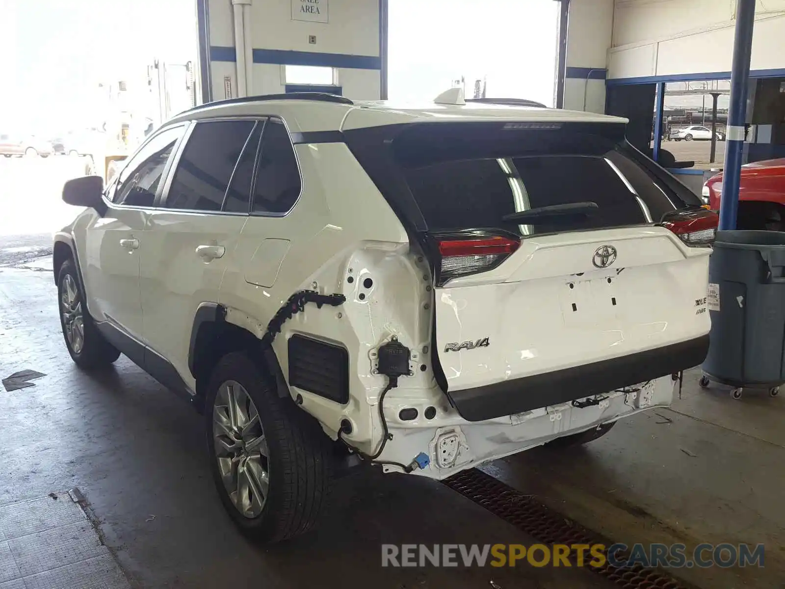 3 Photograph of a damaged car JTMA1RFV6KD522233 TOYOTA RAV4 2019