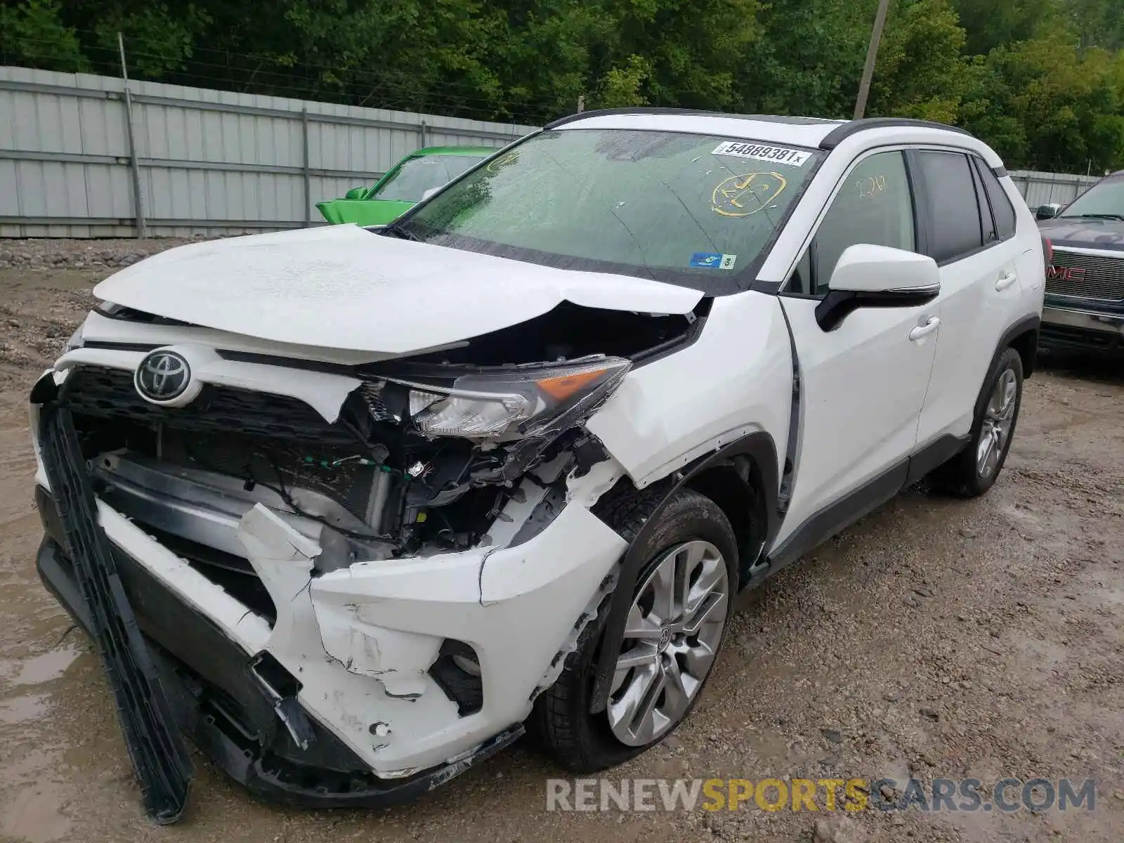 2 Photograph of a damaged car JTMA1RFV7KD046266 TOYOTA RAV4 2019