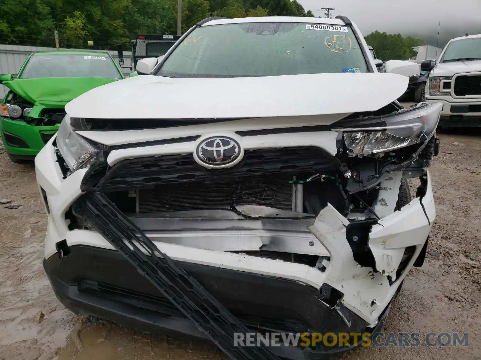 9 Photograph of a damaged car JTMA1RFV7KD046266 TOYOTA RAV4 2019