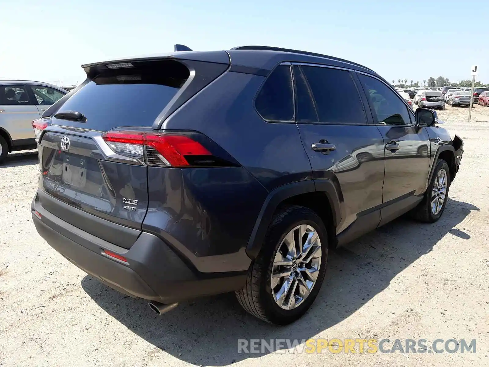 4 Photograph of a damaged car JTMA1RFV7KD502332 TOYOTA RAV4 2019