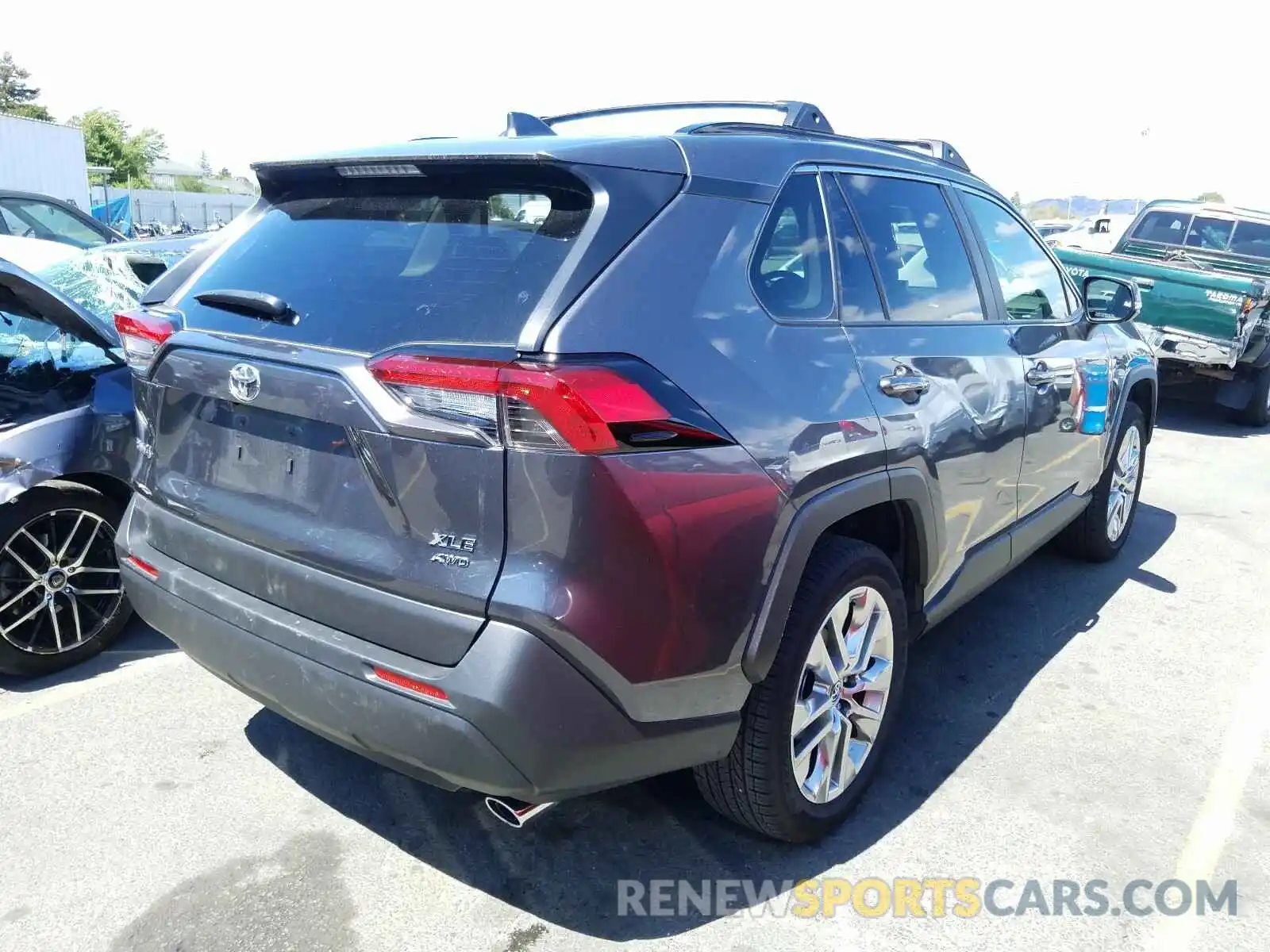 4 Photograph of a damaged car JTMA1RFV7KD507191 TOYOTA RAV4 2019