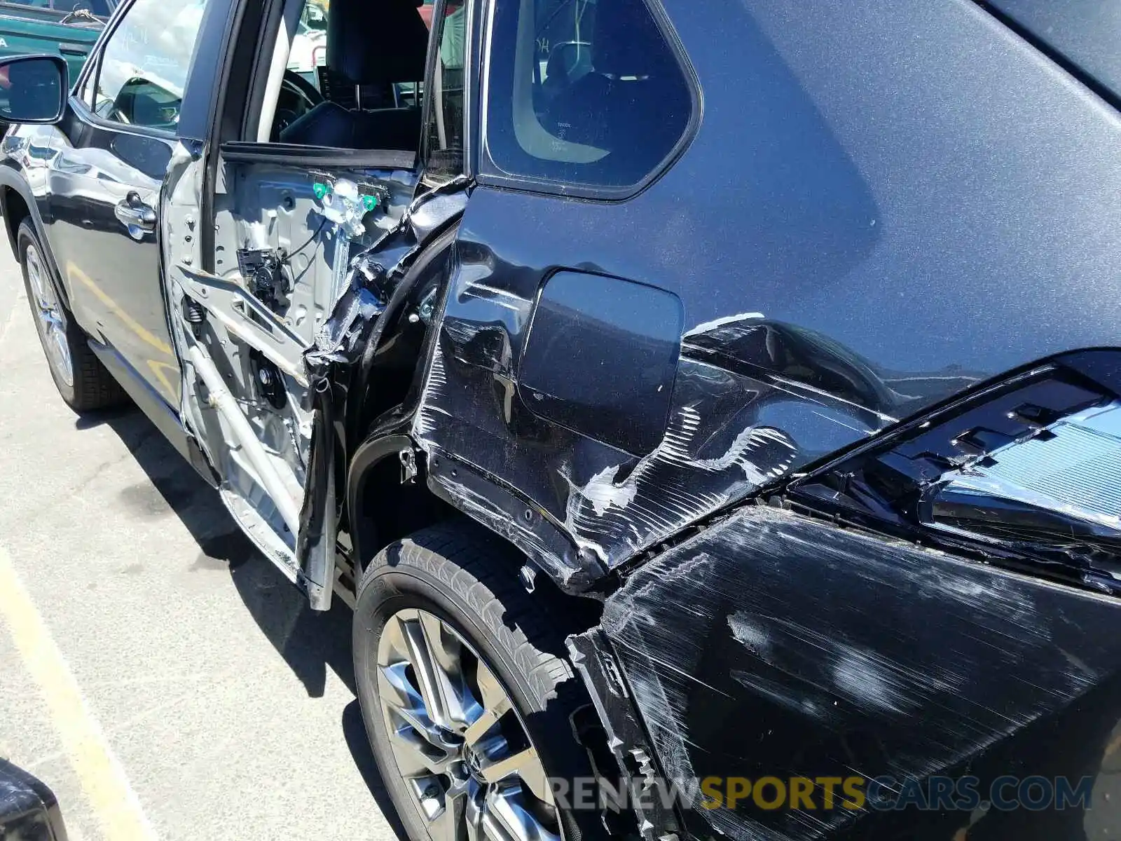 9 Photograph of a damaged car JTMA1RFV7KD507191 TOYOTA RAV4 2019