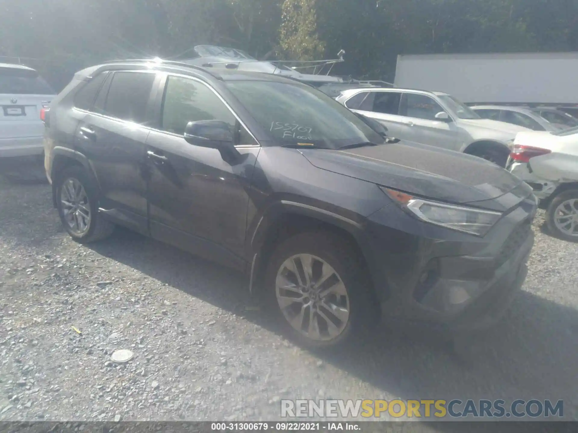 1 Photograph of a damaged car JTMA1RFV7KD510480 TOYOTA RAV4 2019