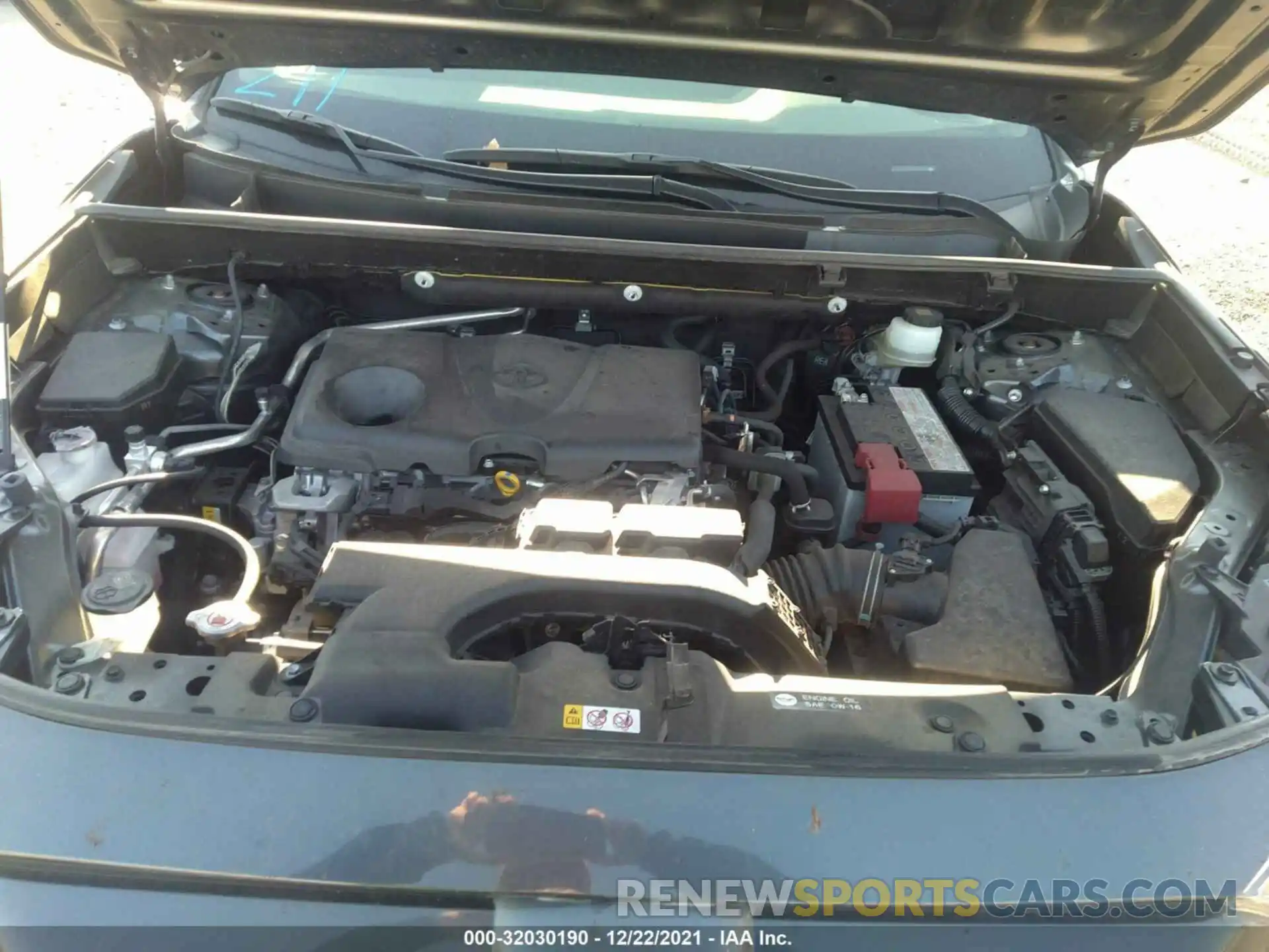 10 Photograph of a damaged car JTMA1RFV7KD514089 TOYOTA RAV4 2019