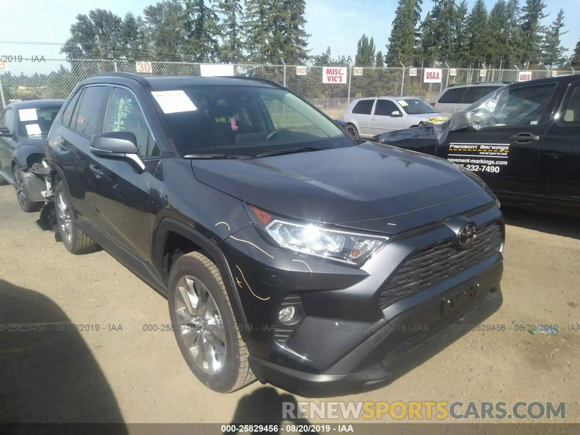 1 Photograph of a damaged car JTMA1RFV7KD514903 TOYOTA RAV4 2019