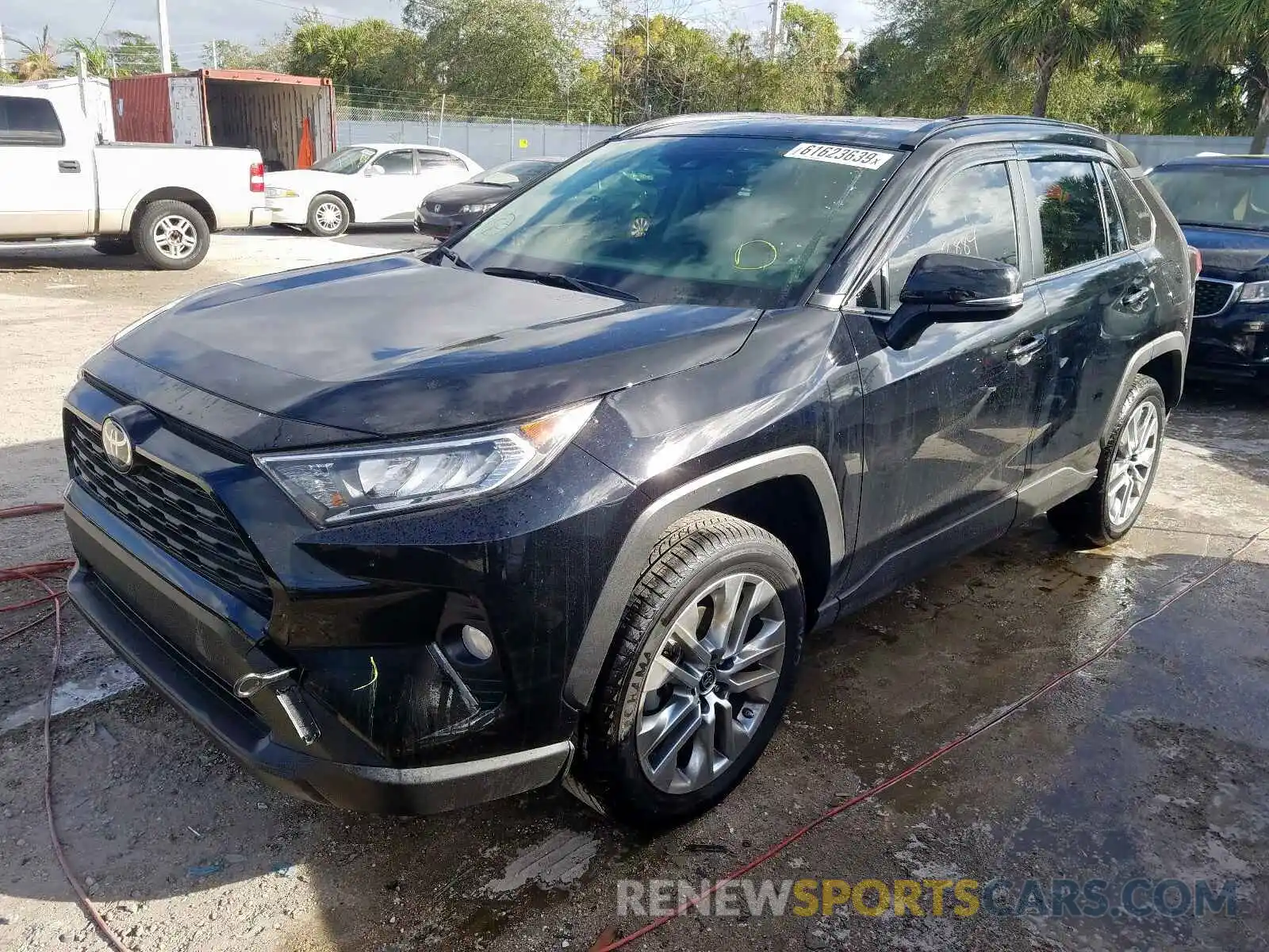 2 Photograph of a damaged car JTMA1RFV7KD522516 TOYOTA RAV4 2019