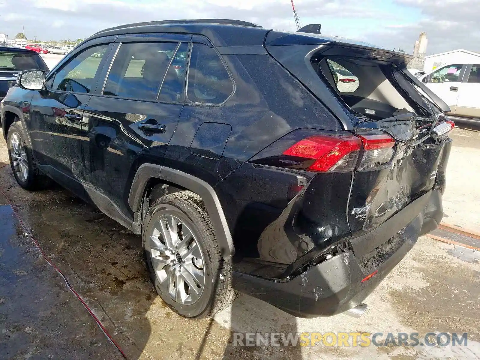 3 Photograph of a damaged car JTMA1RFV7KD522516 TOYOTA RAV4 2019